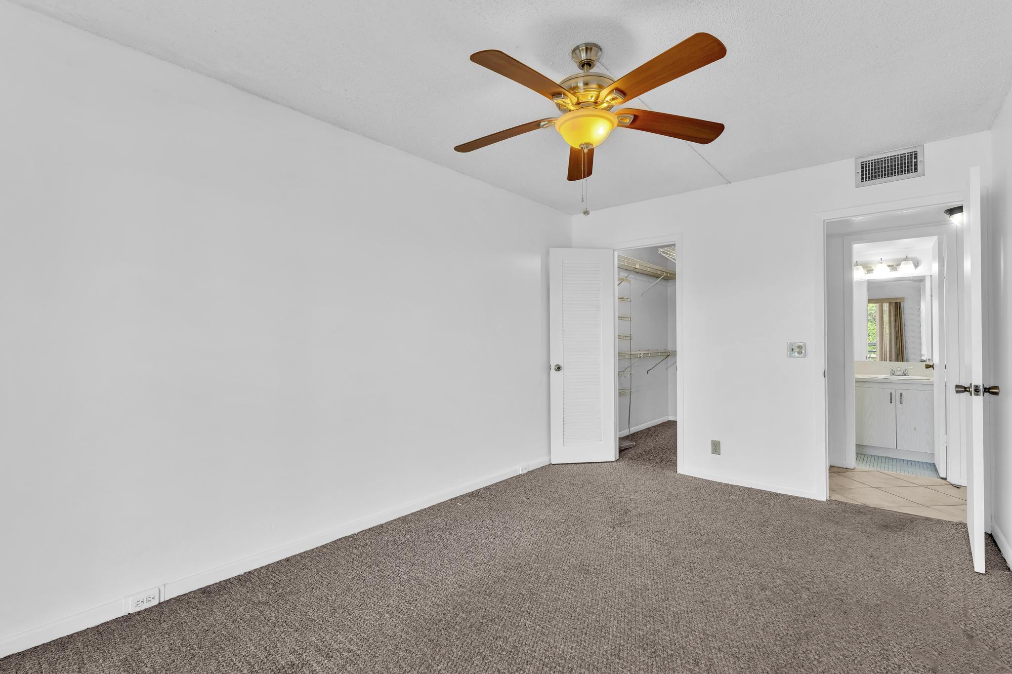 3076 Cornwall D Property Photo 28
