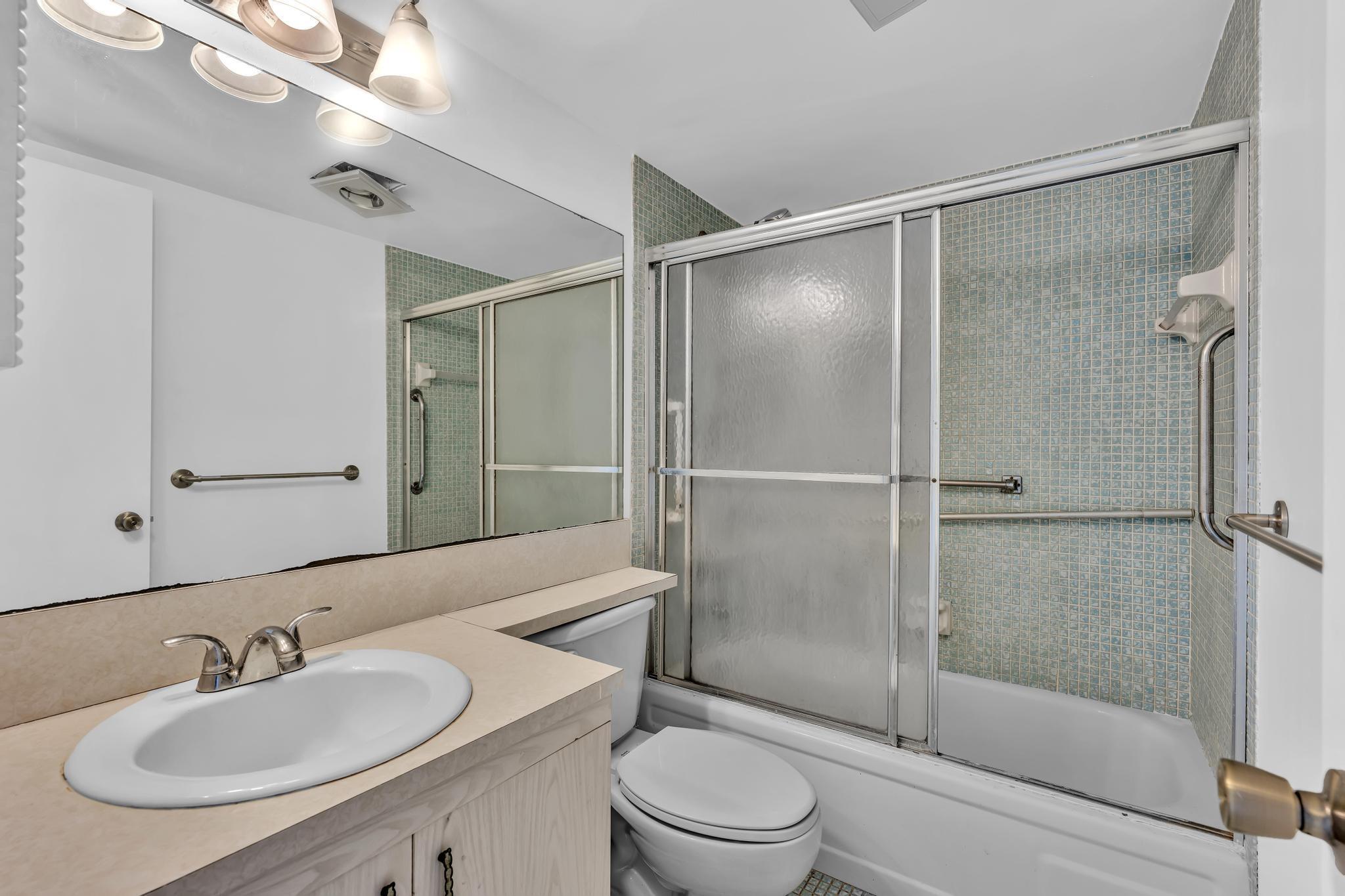 3076 Cornwall D Property Photo 31