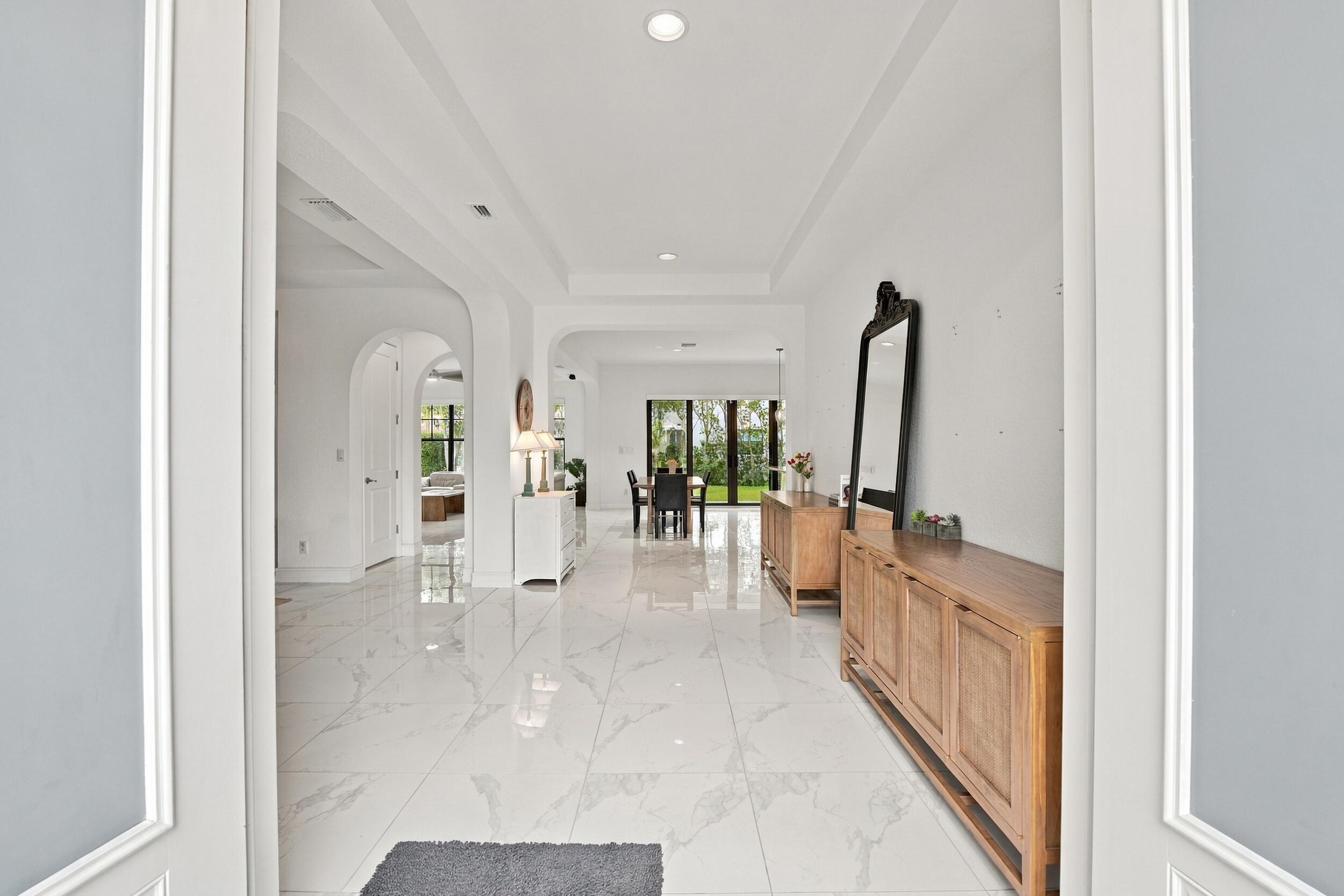 10982 Pinnacle Way Property Photo 7