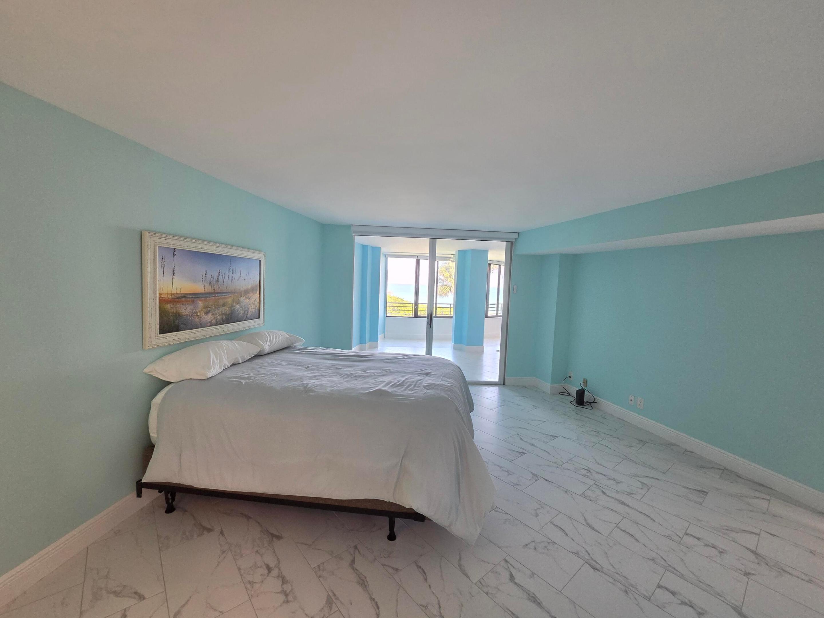 1357 Ne Ocean Boulevard 304 Property Photo 4