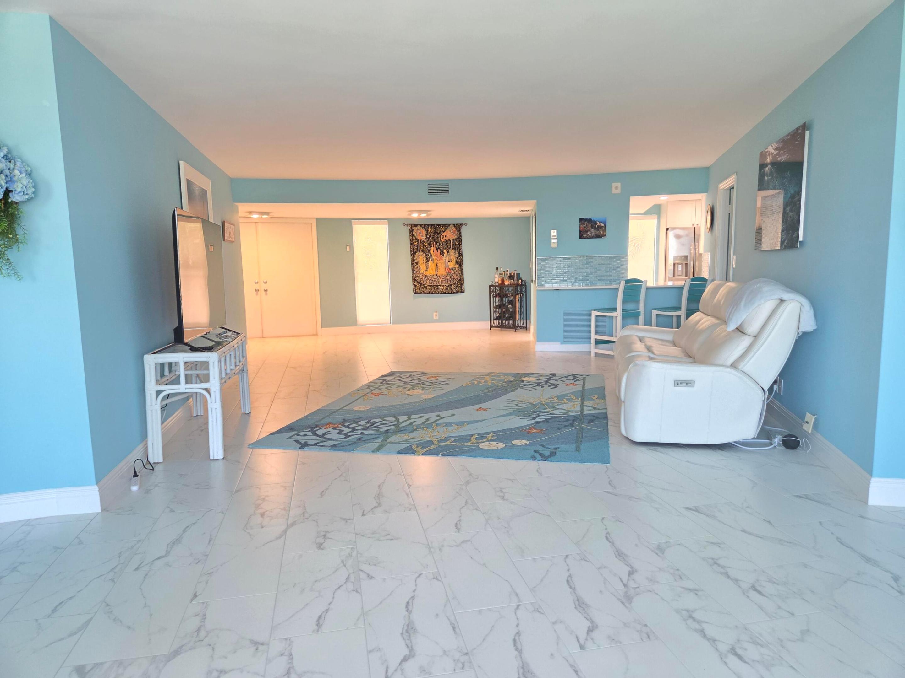 1357 Ne Ocean Boulevard 304 Property Photo 8