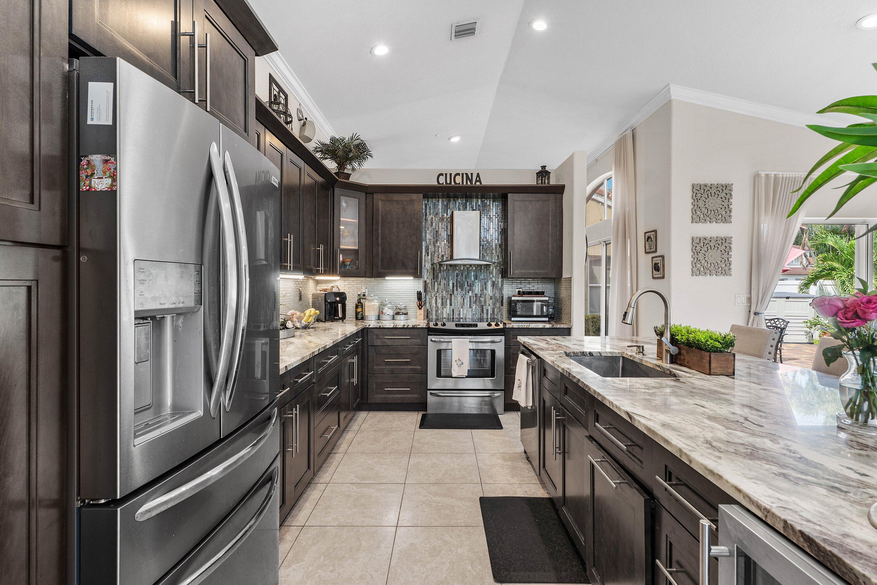 5054 Prairie Dunes Village Circle Property Photo 4