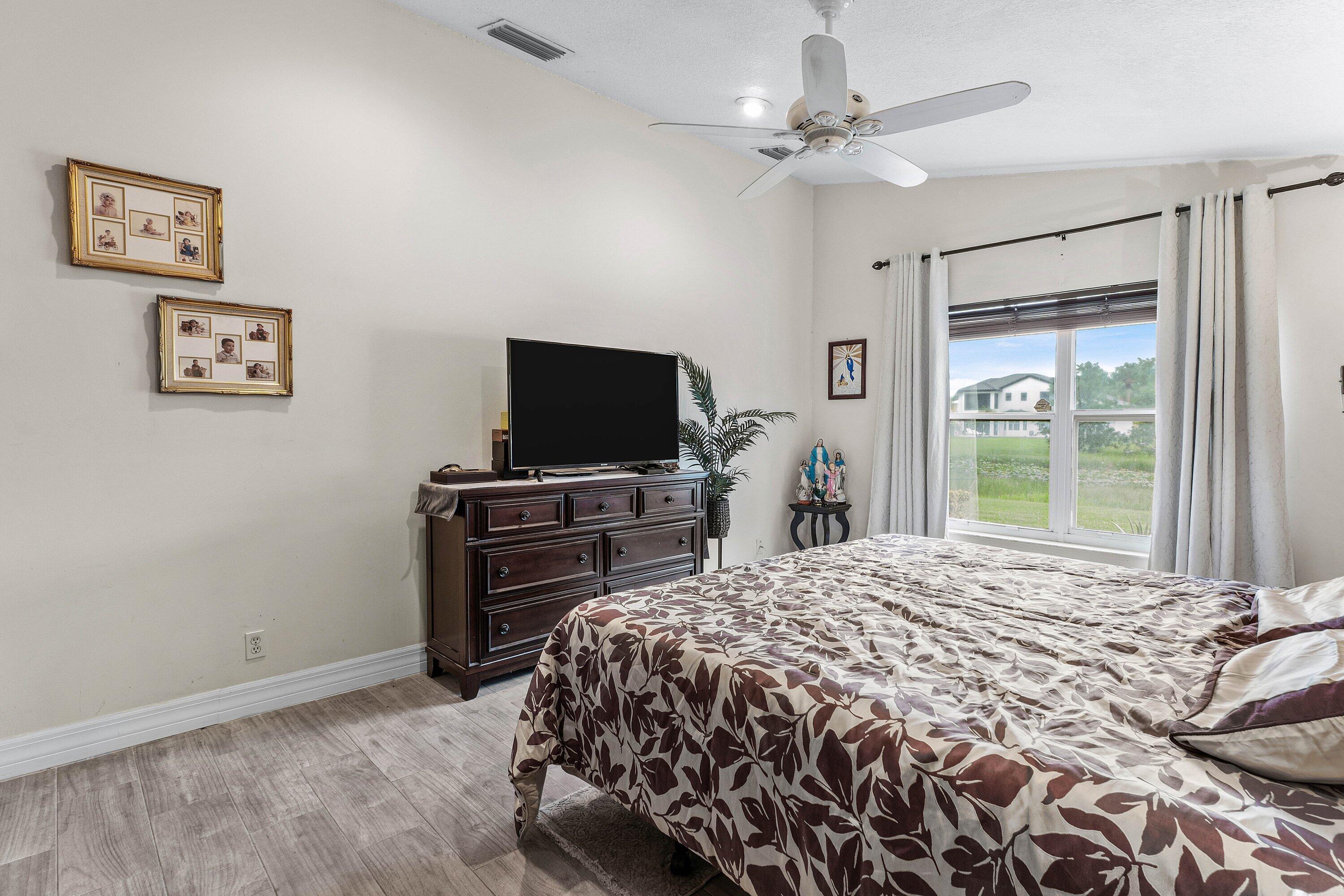 5054 Prairie Dunes Village Circle Property Photo 23
