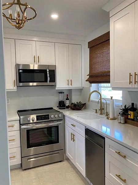 646 Snug Harbor Drive H407 Property Photo 4