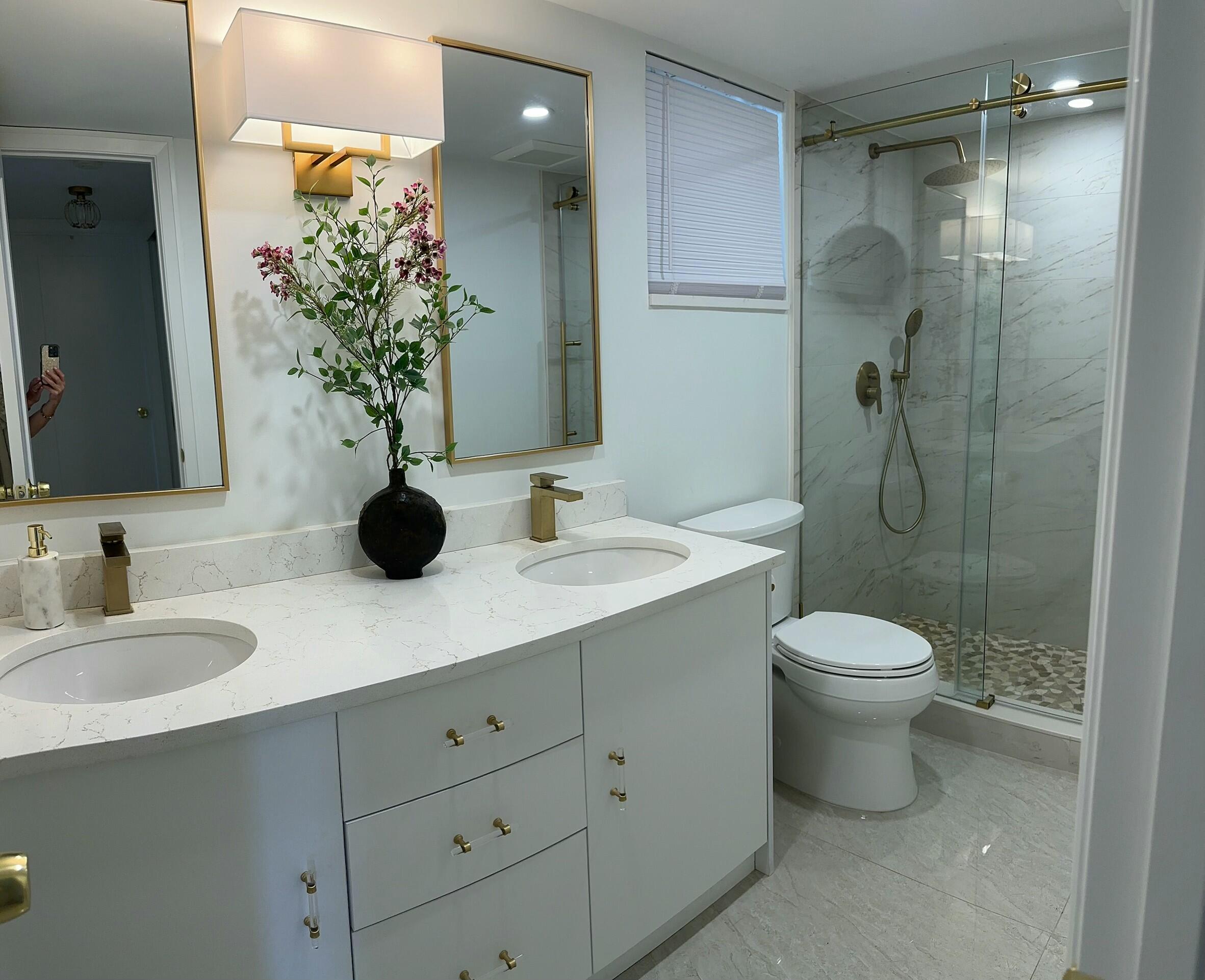 646 Snug Harbor Drive H407 Property Photo 10