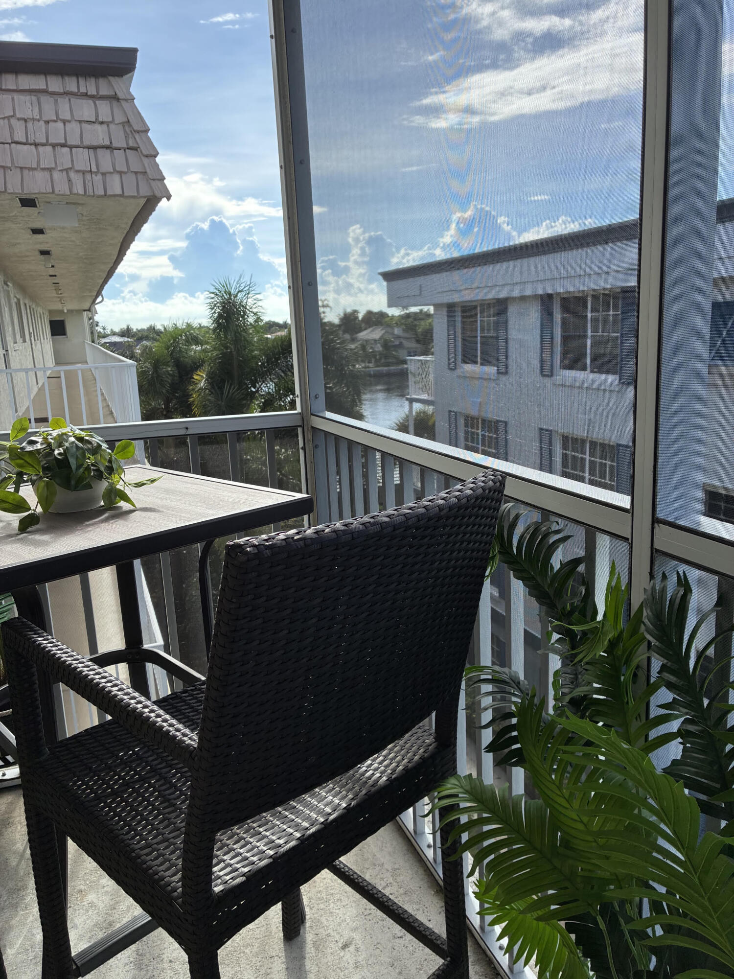 646 Snug Harbor Drive H407 Property Photo 12