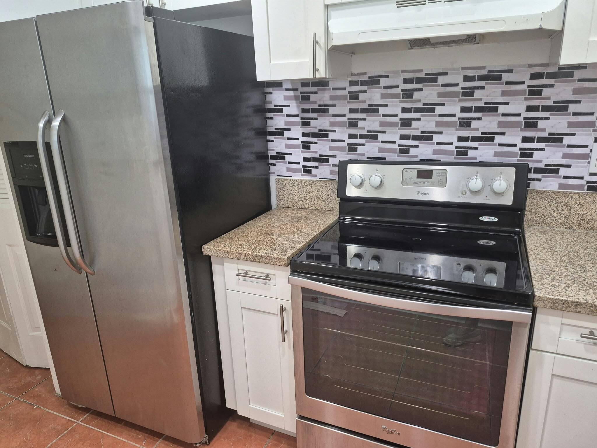 2700 RIVERSIDE Drive 106-B Property Photo 1