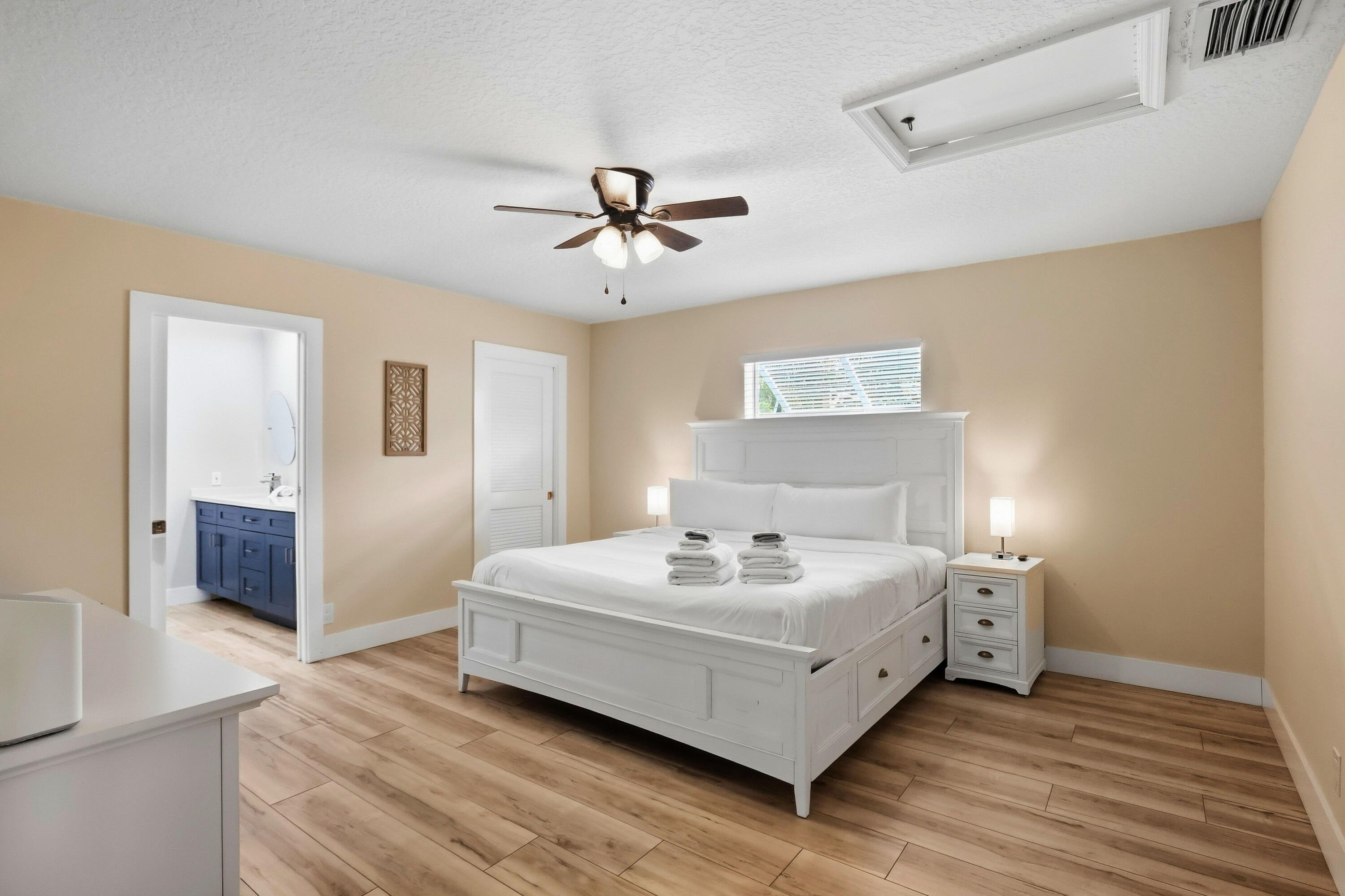6880 Kingston Drive Property Photo 13