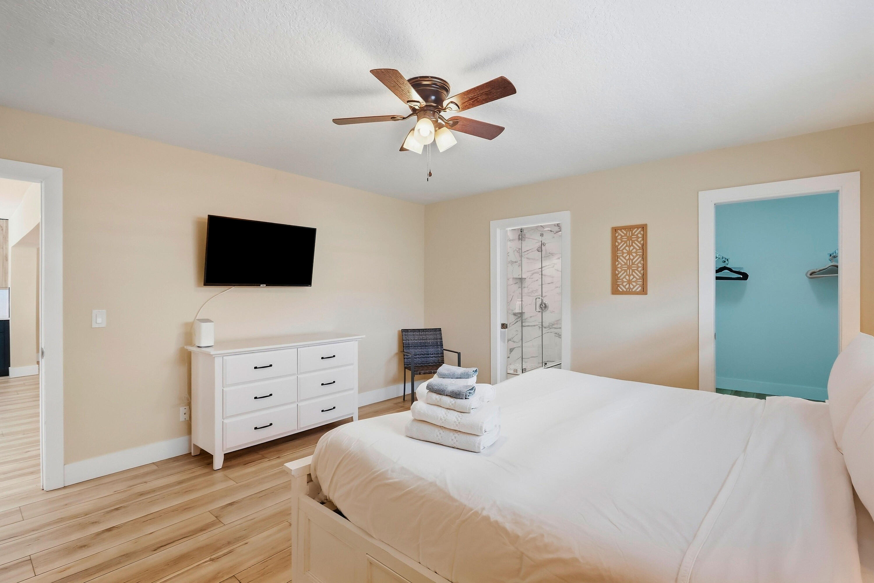 6880 Kingston Drive Property Photo 14
