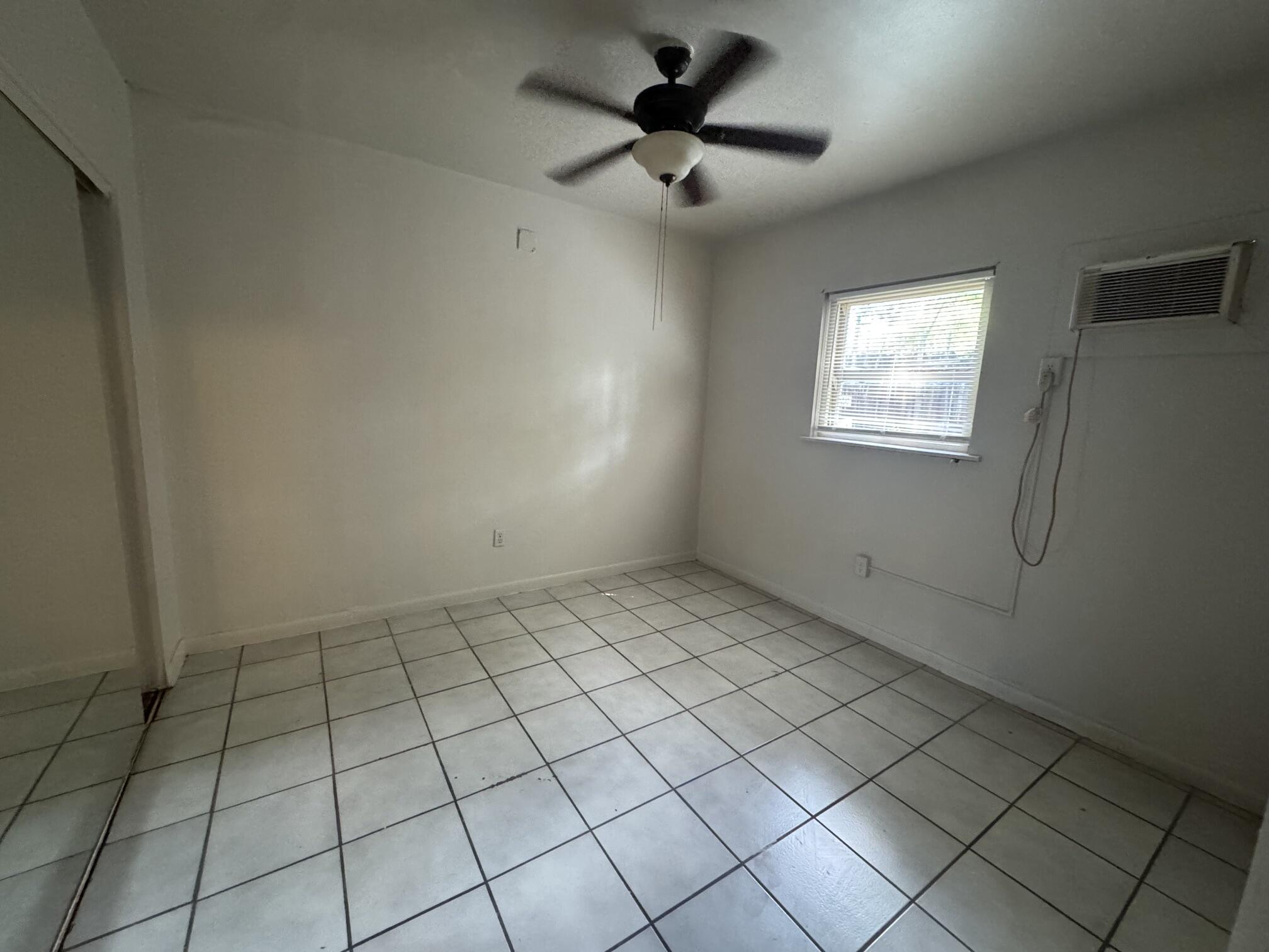 1217 Se 1st Street Property Photo 7