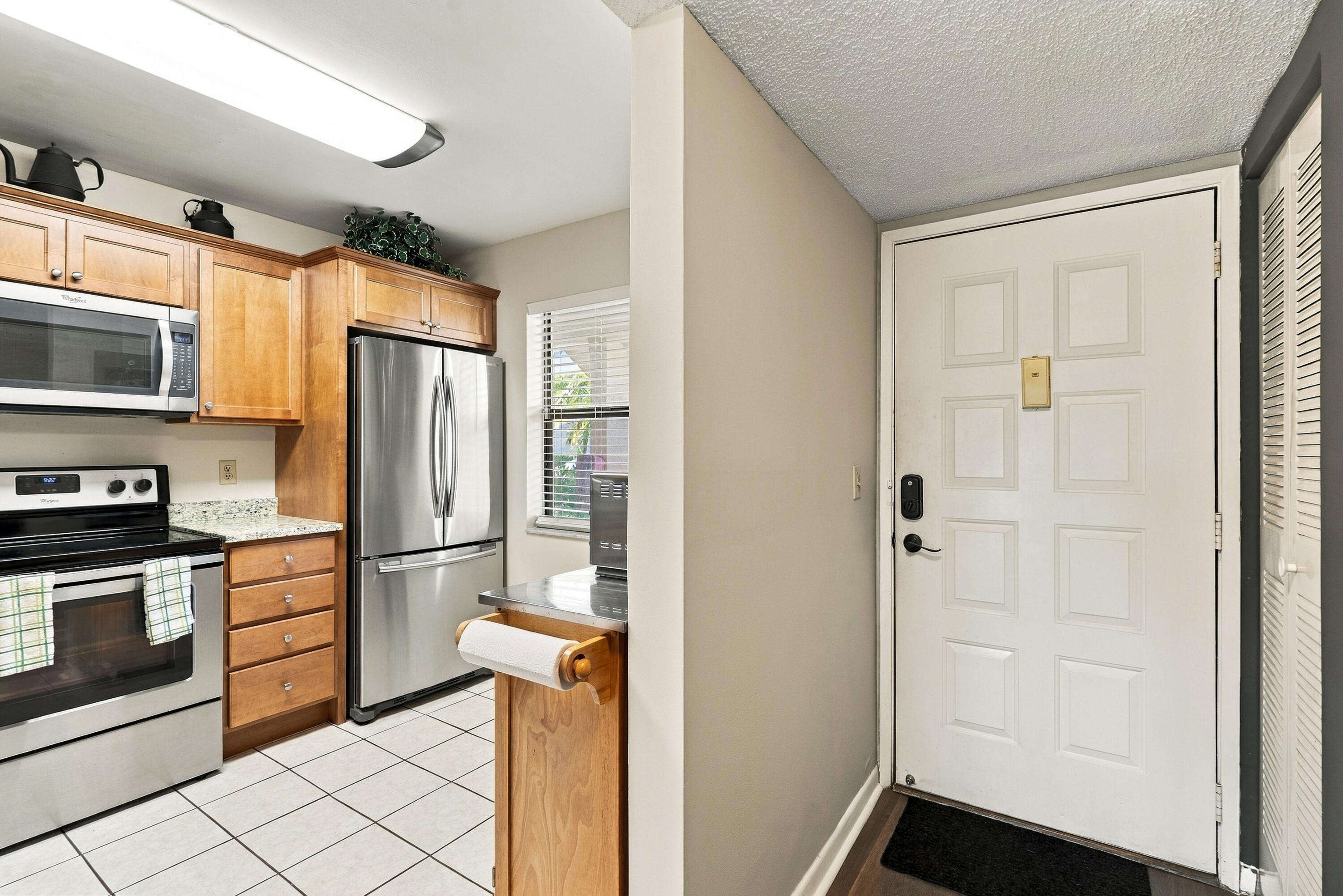 4542 Lucerne Lakes Boulevard E 103 Property Photo 4