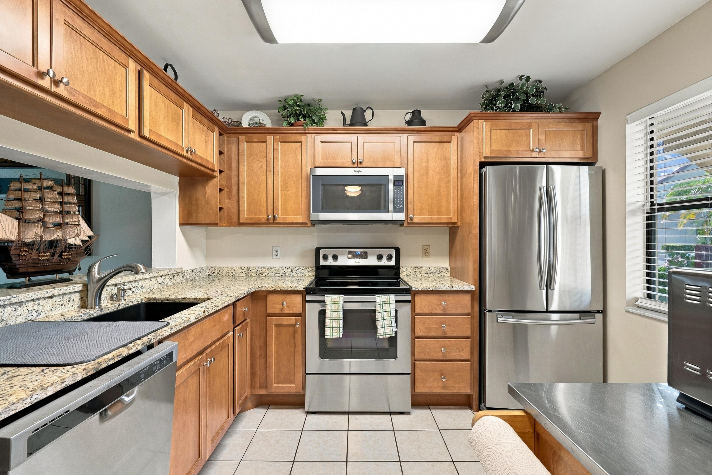 4542 Lucerne Lakes Boulevard E 103 Property Photo 6