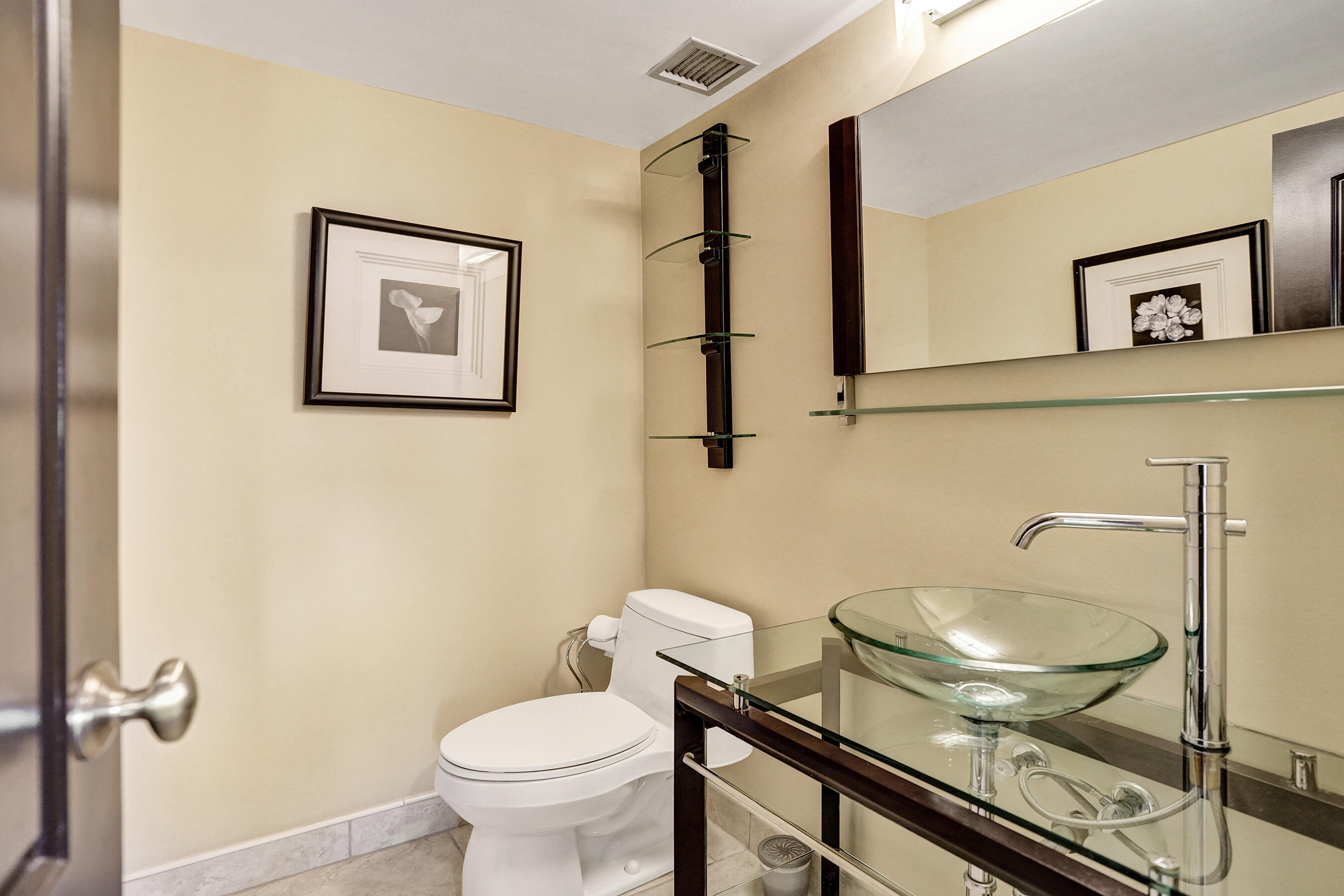 2000 S Ocean Drive 604 Property Photo 14