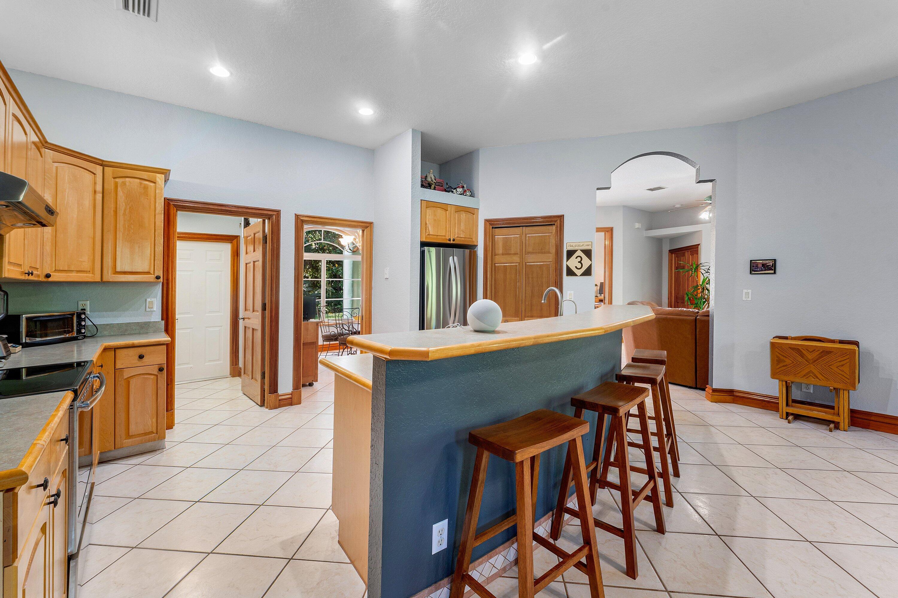 15575 88th Place N Property Photo 9