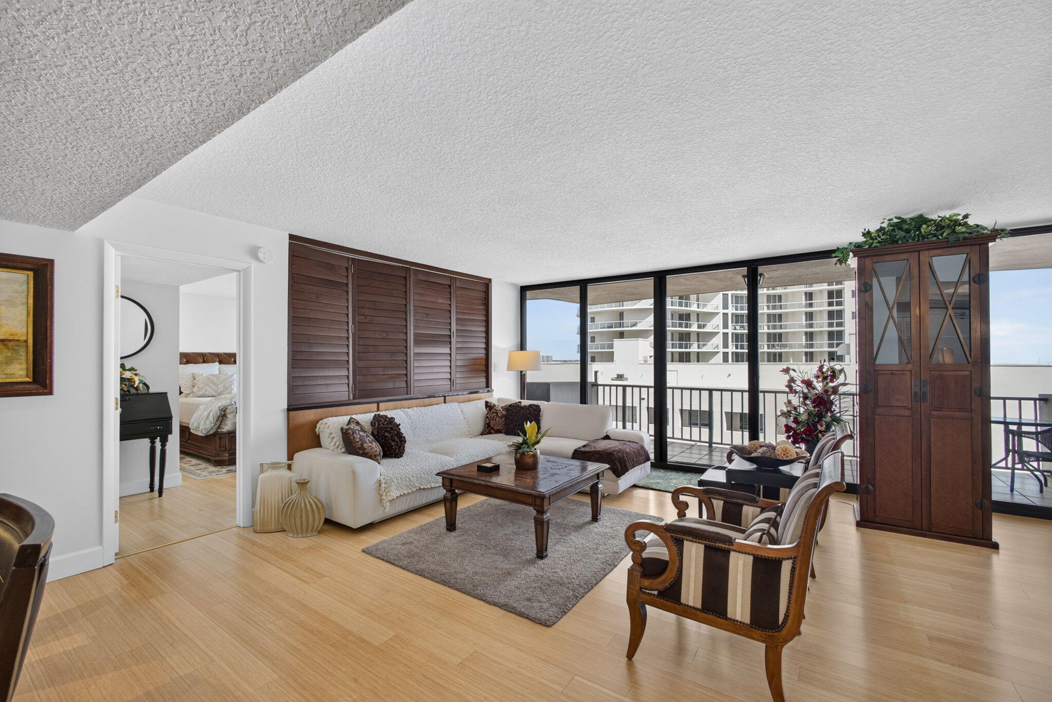 4200 N Ocean Drive 1-905 Property Photo 5
