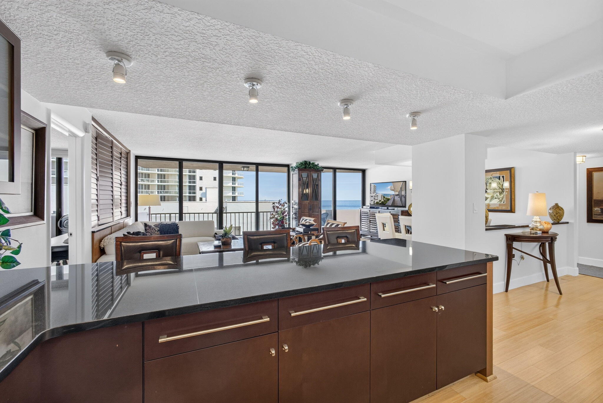4200 N Ocean Drive 1-905 Property Photo 8