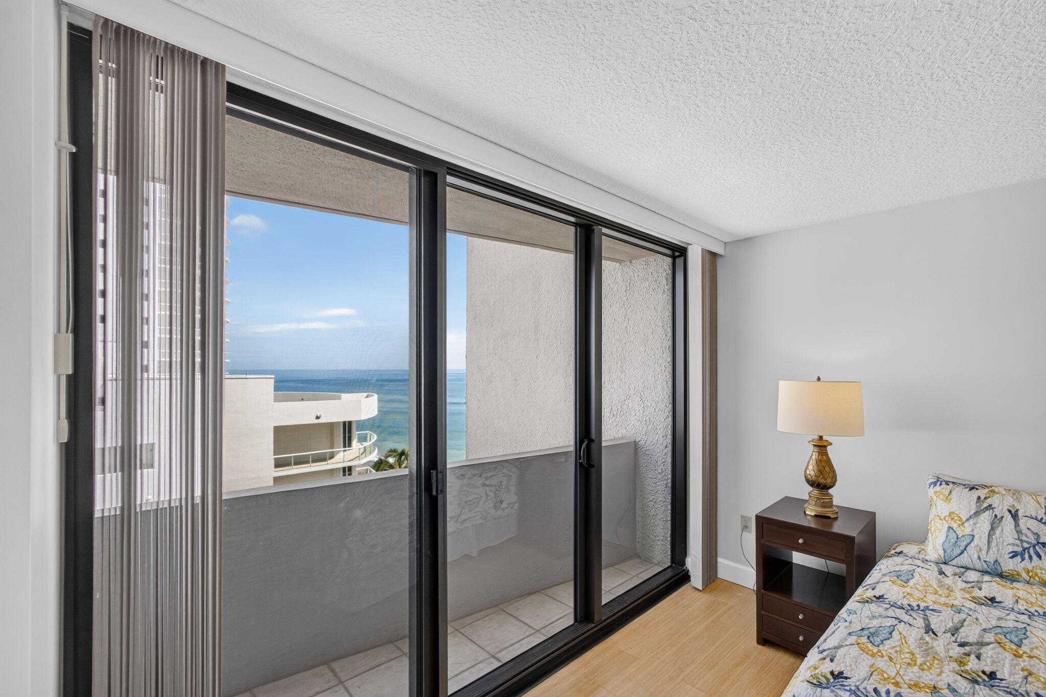 4200 N Ocean Drive 1-905 Property Photo 32