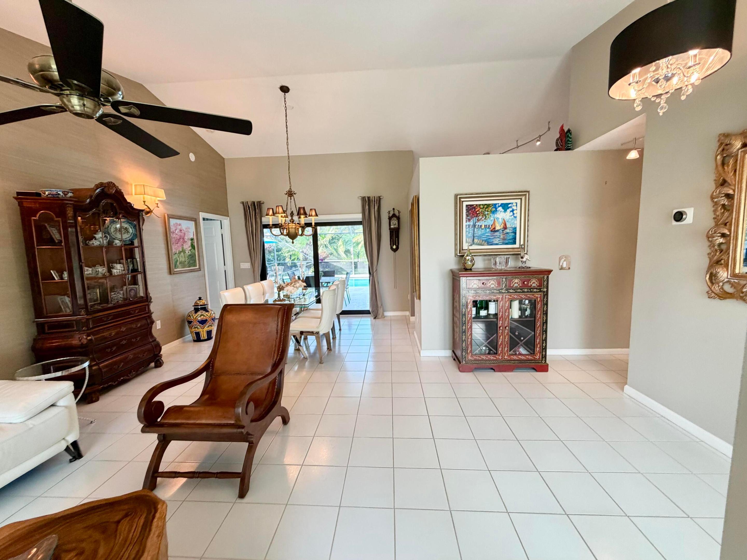 5722 Aspen Ridge Circle Property Photo 6