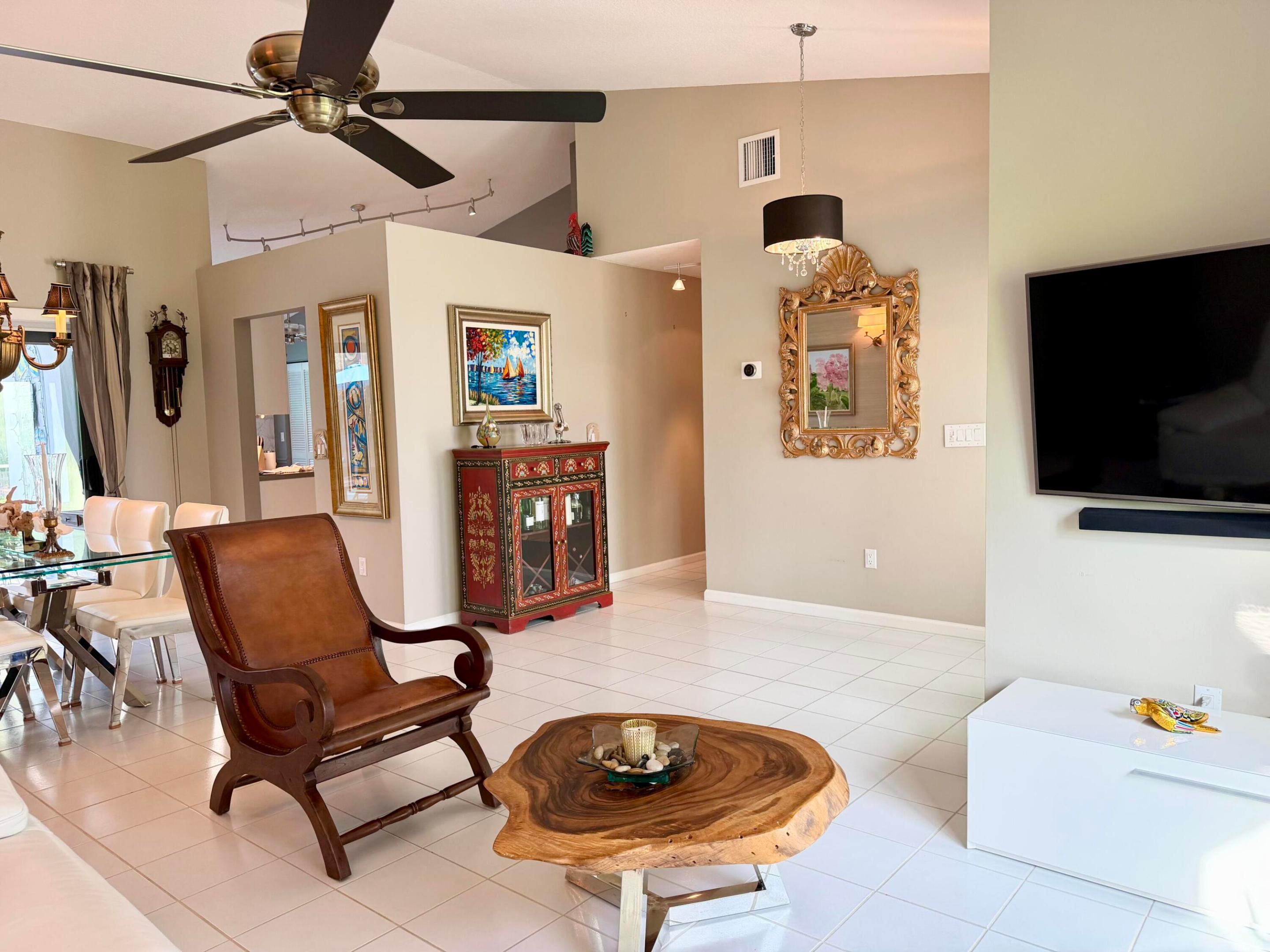 5722 Aspen Ridge Circle Property Photo 7