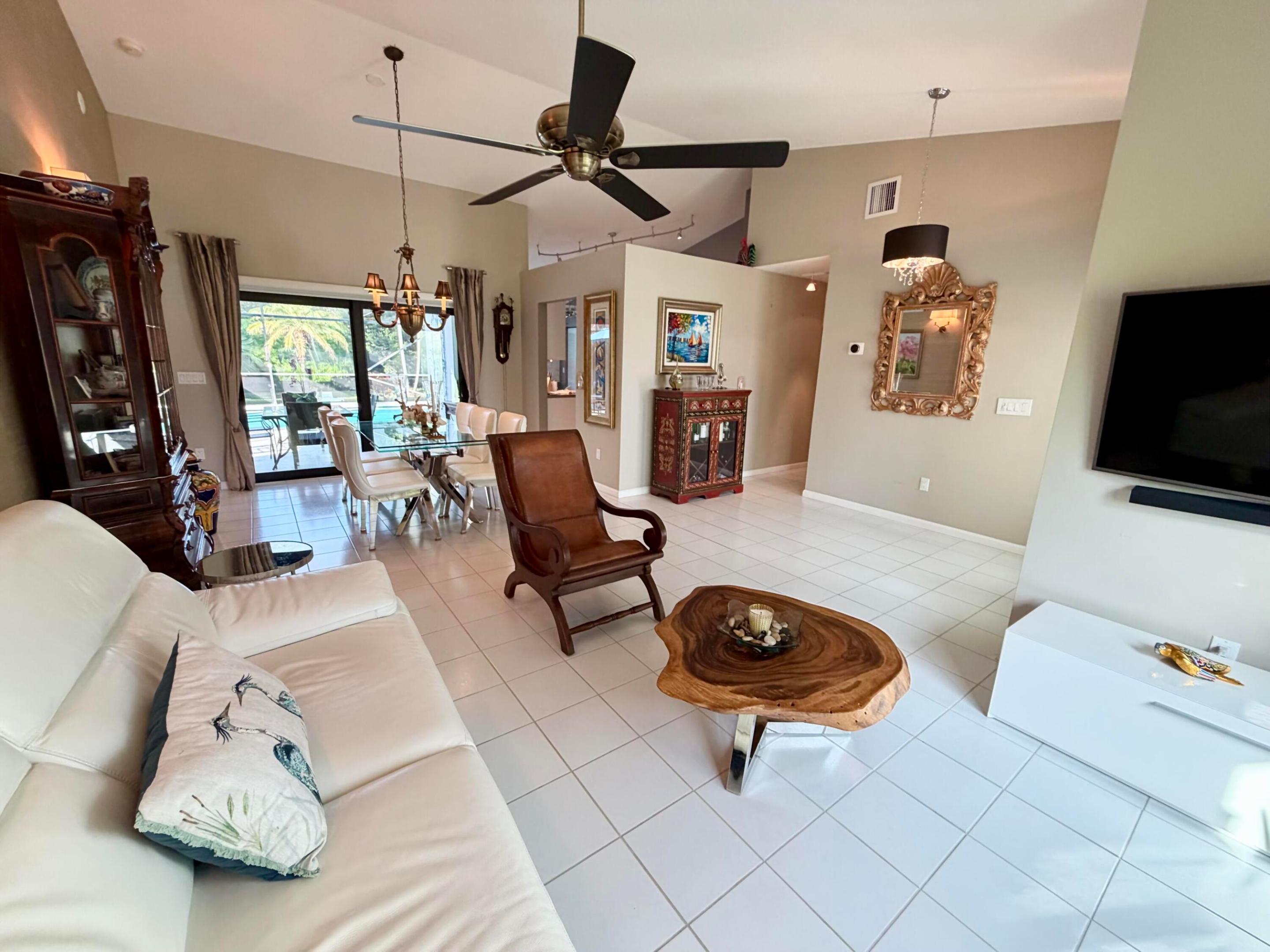 5722 Aspen Ridge Circle Property Photo 8