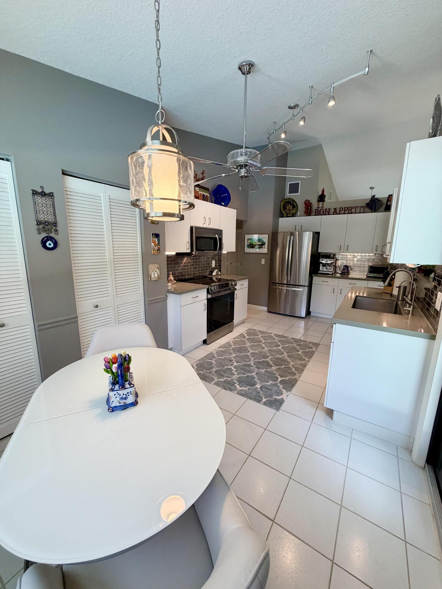 5722 Aspen Ridge Circle Property Photo 24