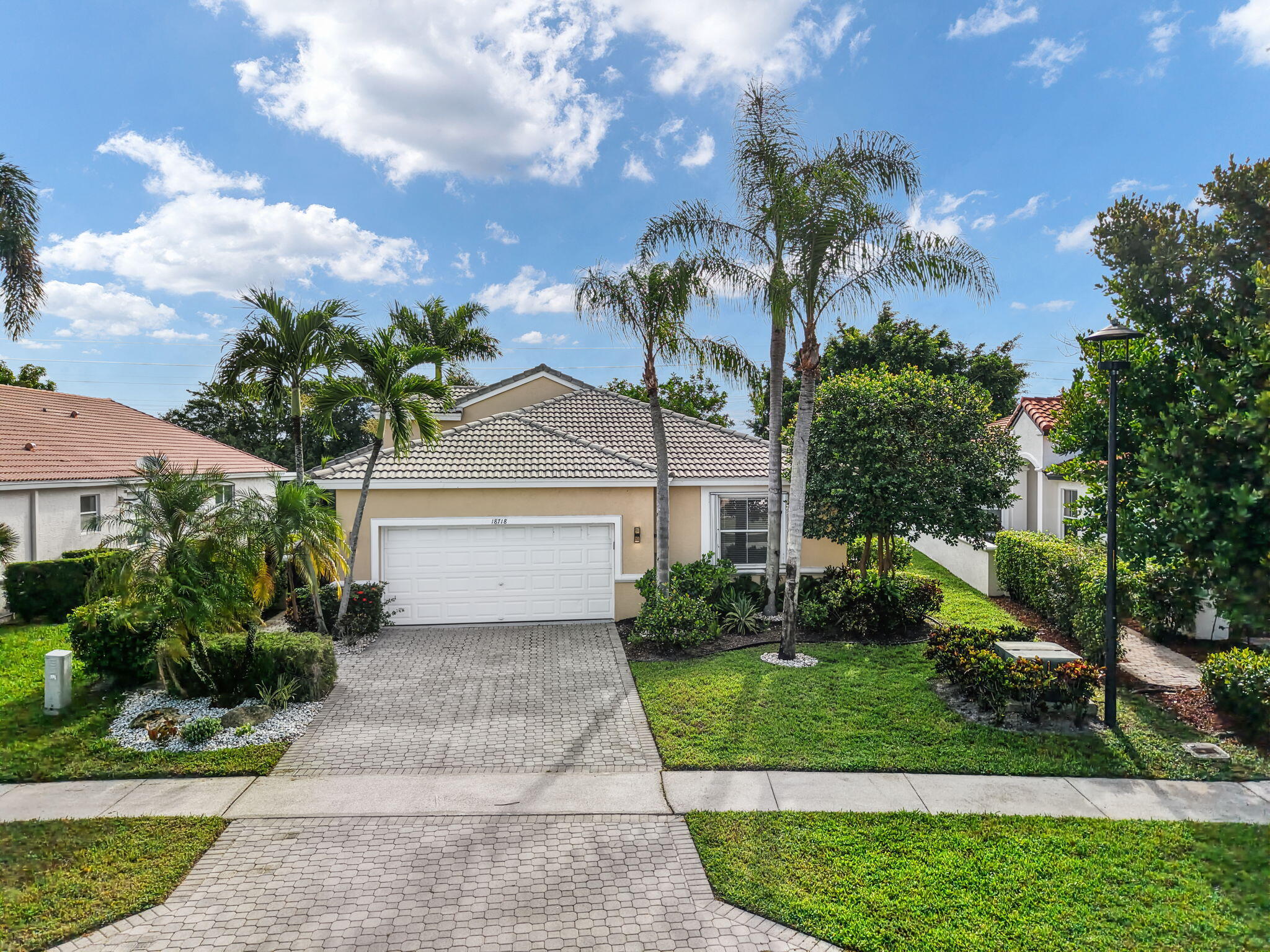 18718 Sea Turtle Lane Property Photo 1