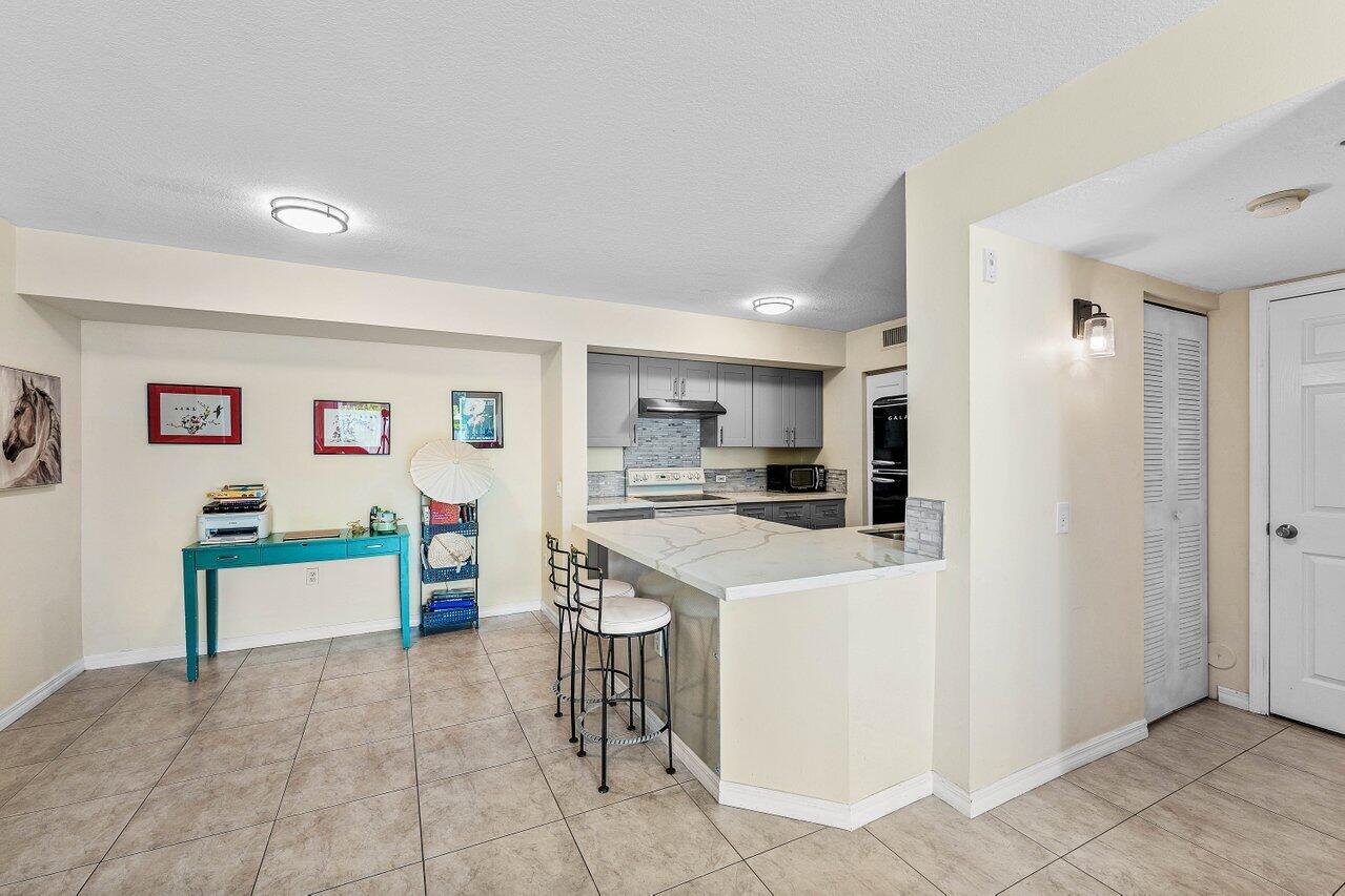 603 Villa Circle Property Photo 3