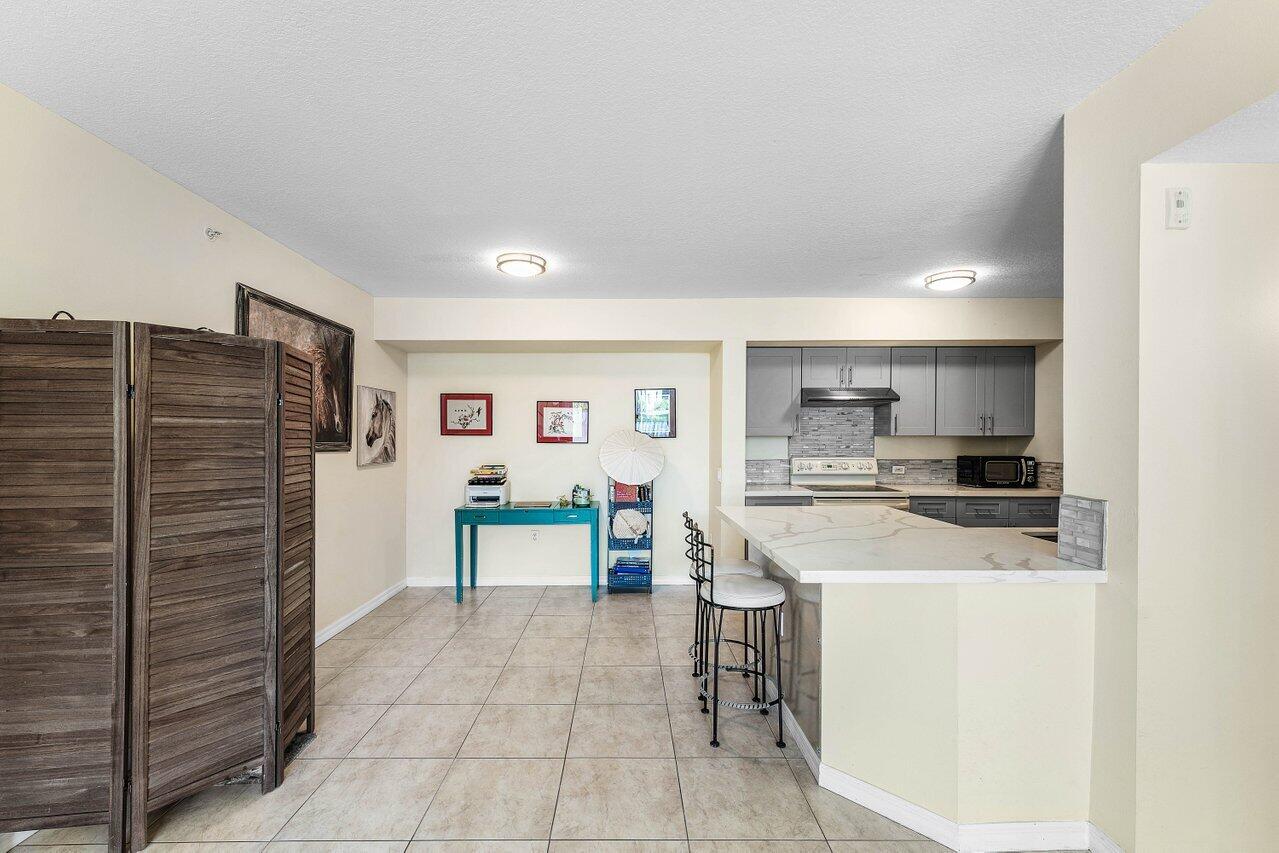 603 Villa Circle Property Photo 4