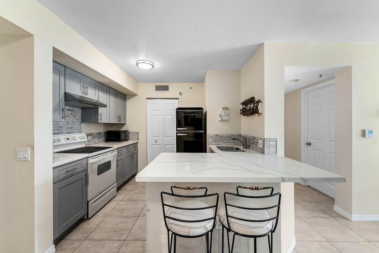 603 Villa Circle Property Photo 6