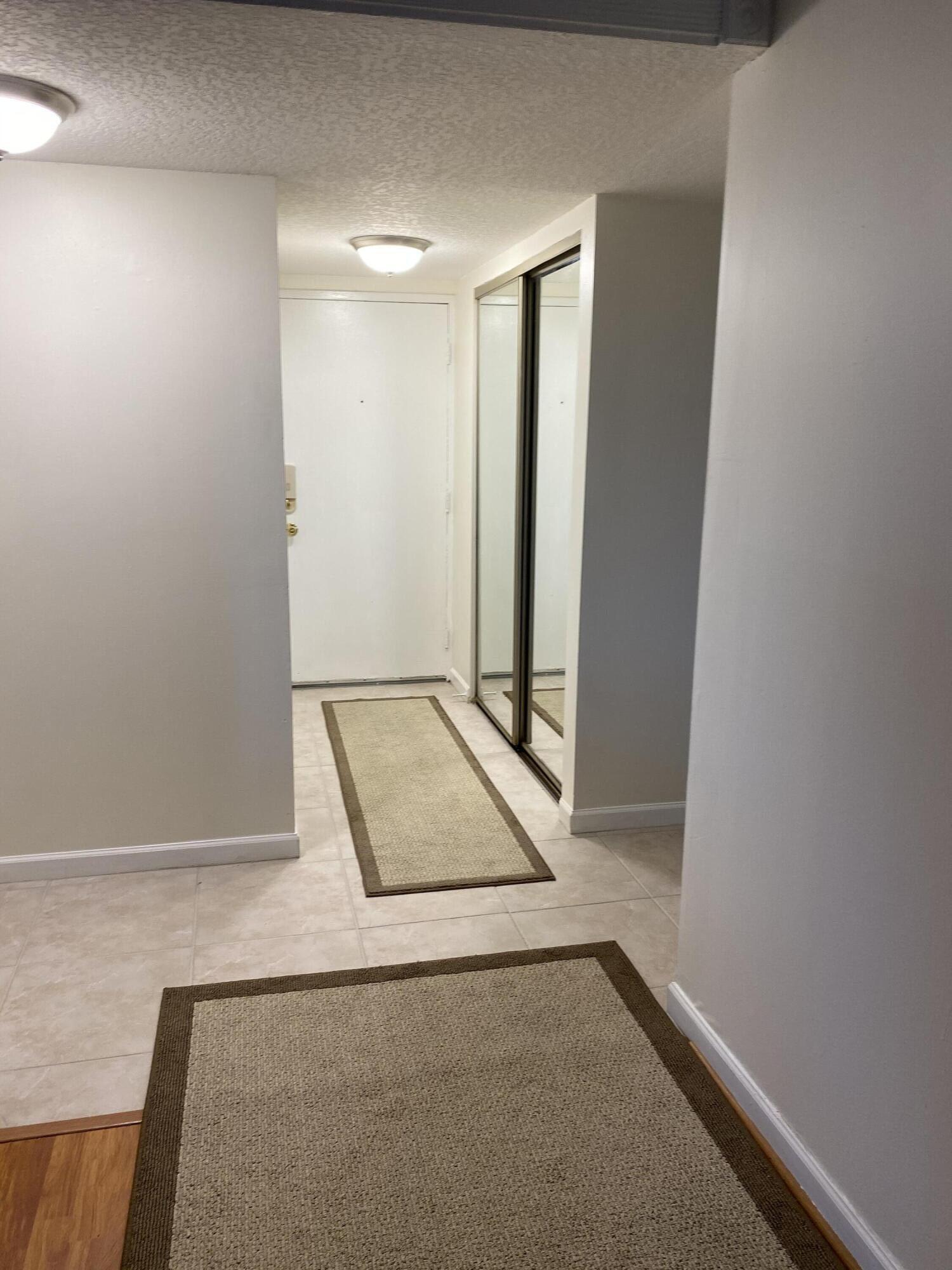 825 Egret Circle 103 Property Photo 7