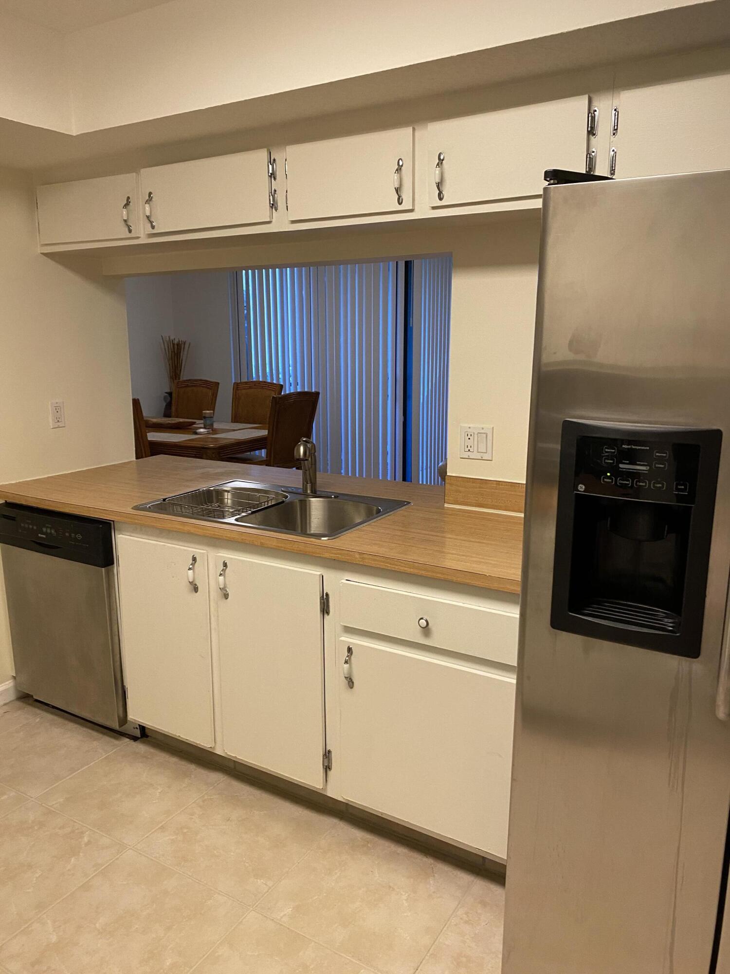 825 Egret Circle 103 Property Photo 12