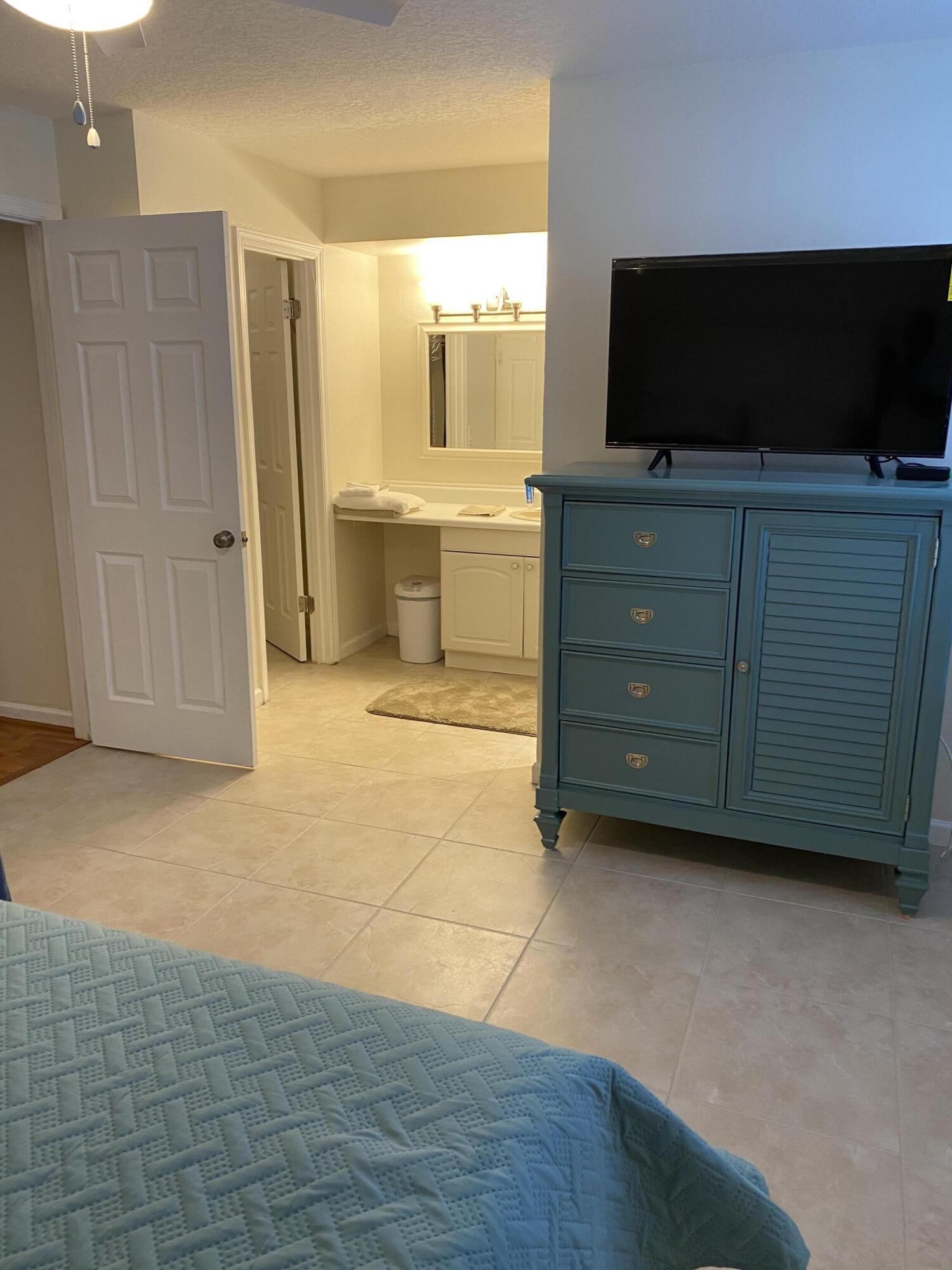 825 Egret Circle 103 Property Photo 15