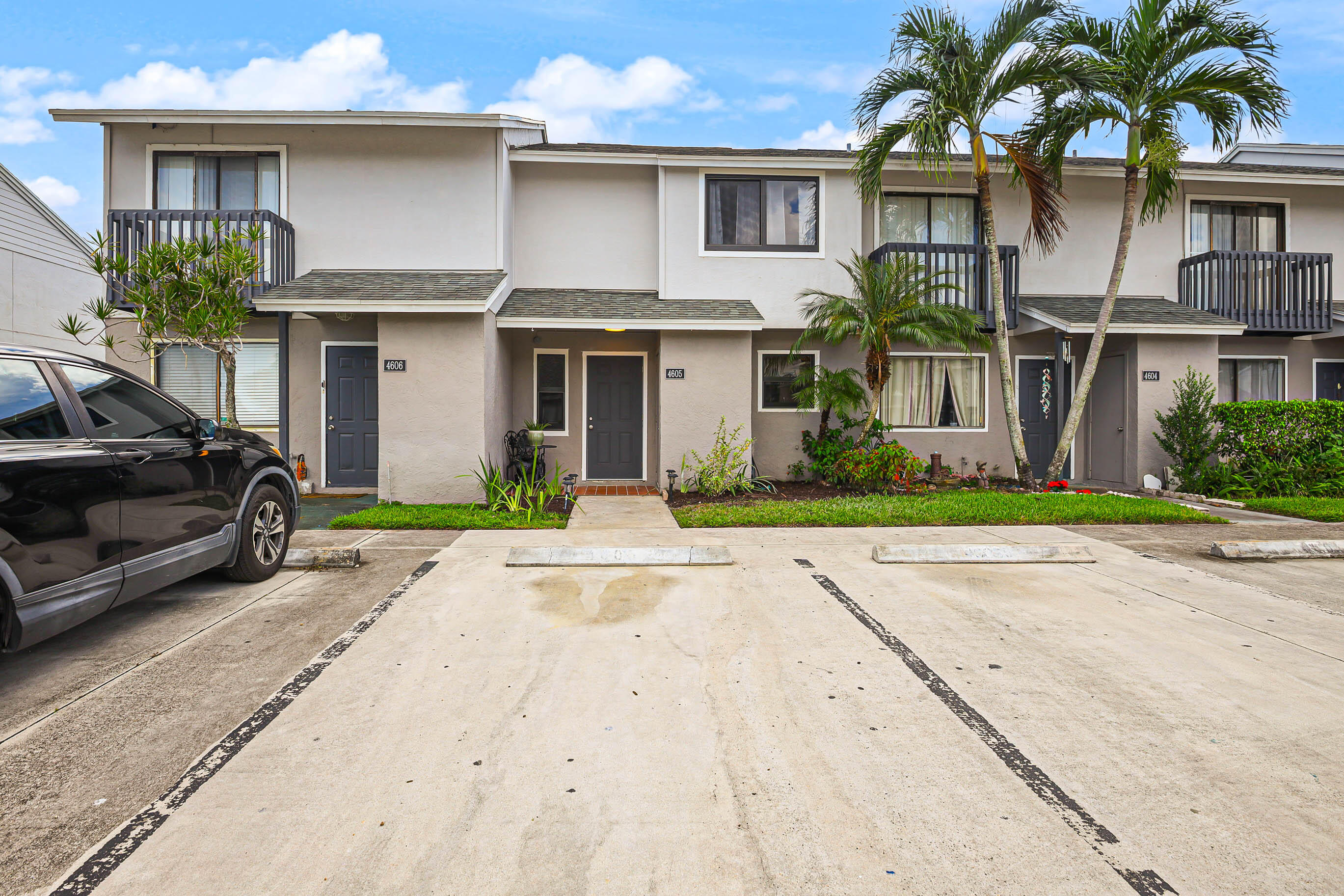 4605 Pier Drive Property Photo 2