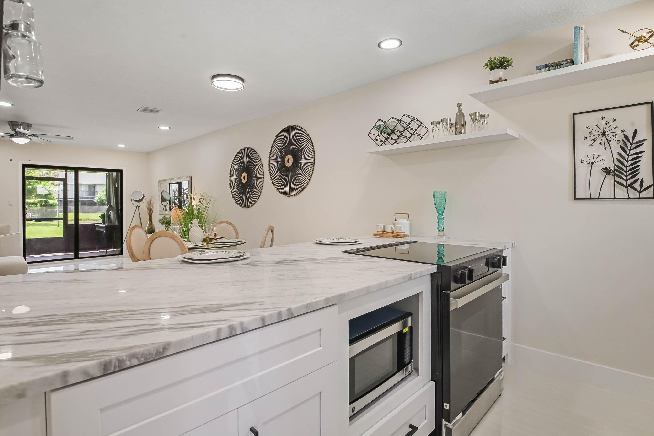 4605 Pier Drive Property Photo 4