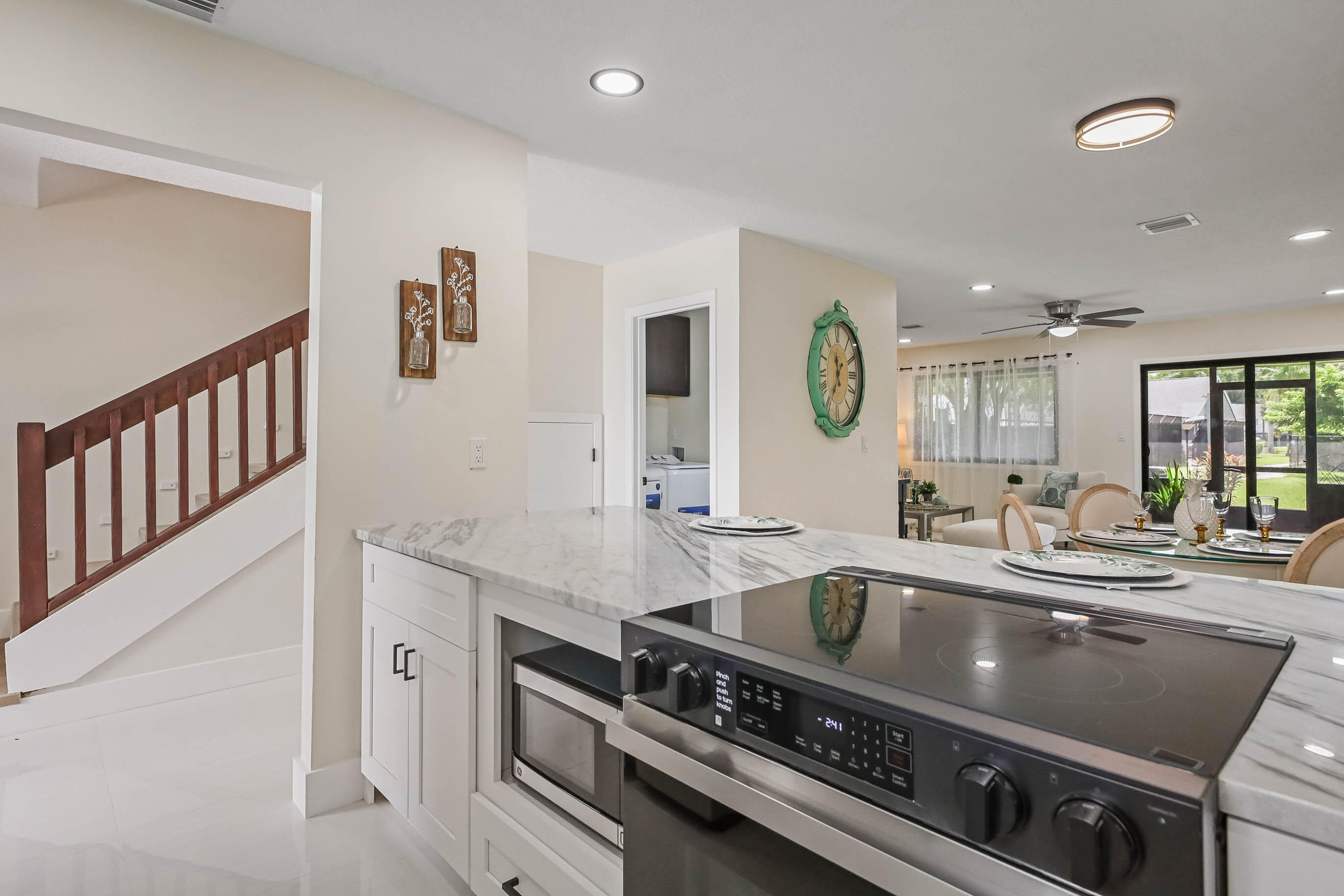 4605 Pier Drive Property Photo 6