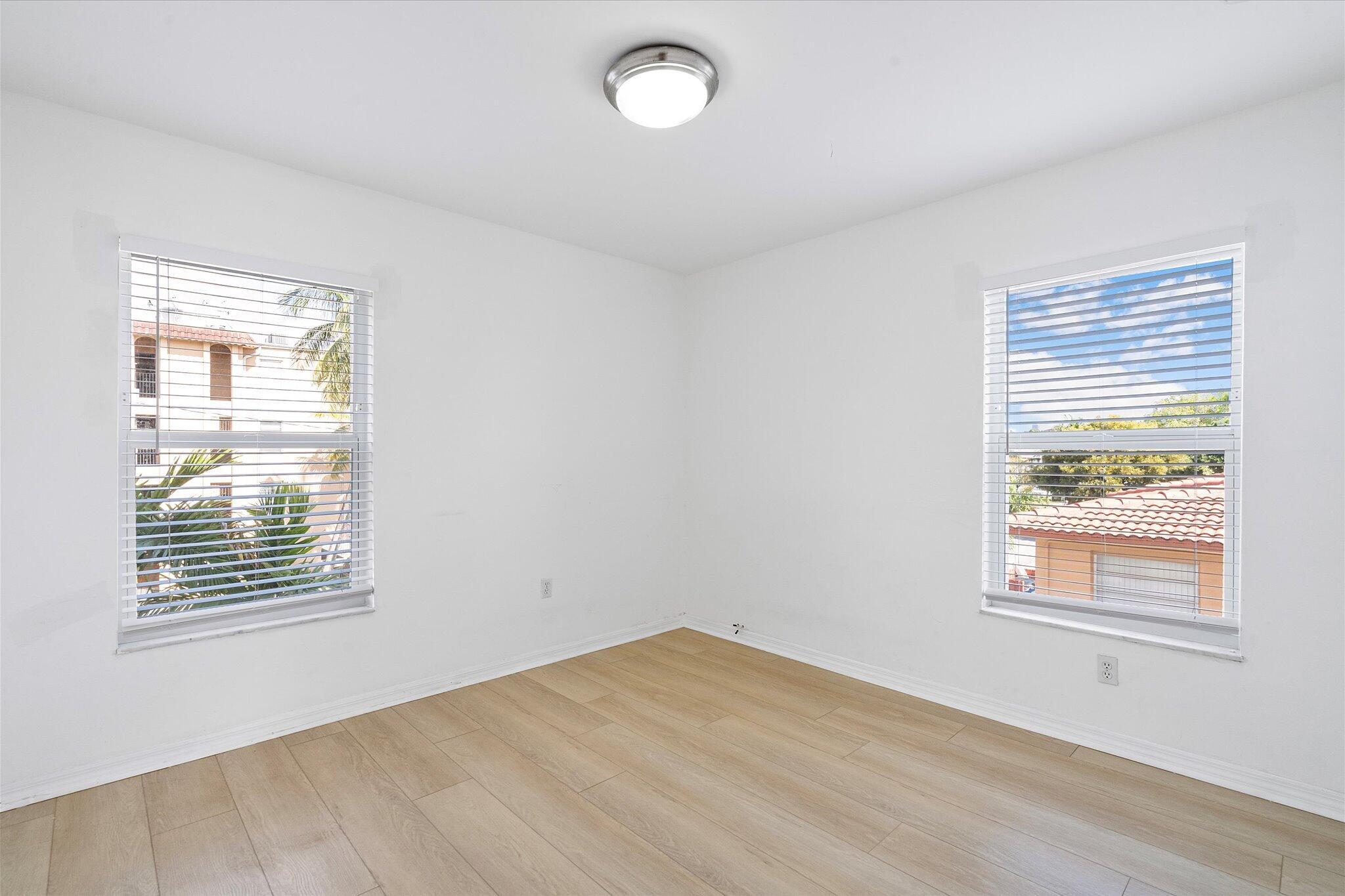 2138 Sw 6 Street 301 Property Photo 10