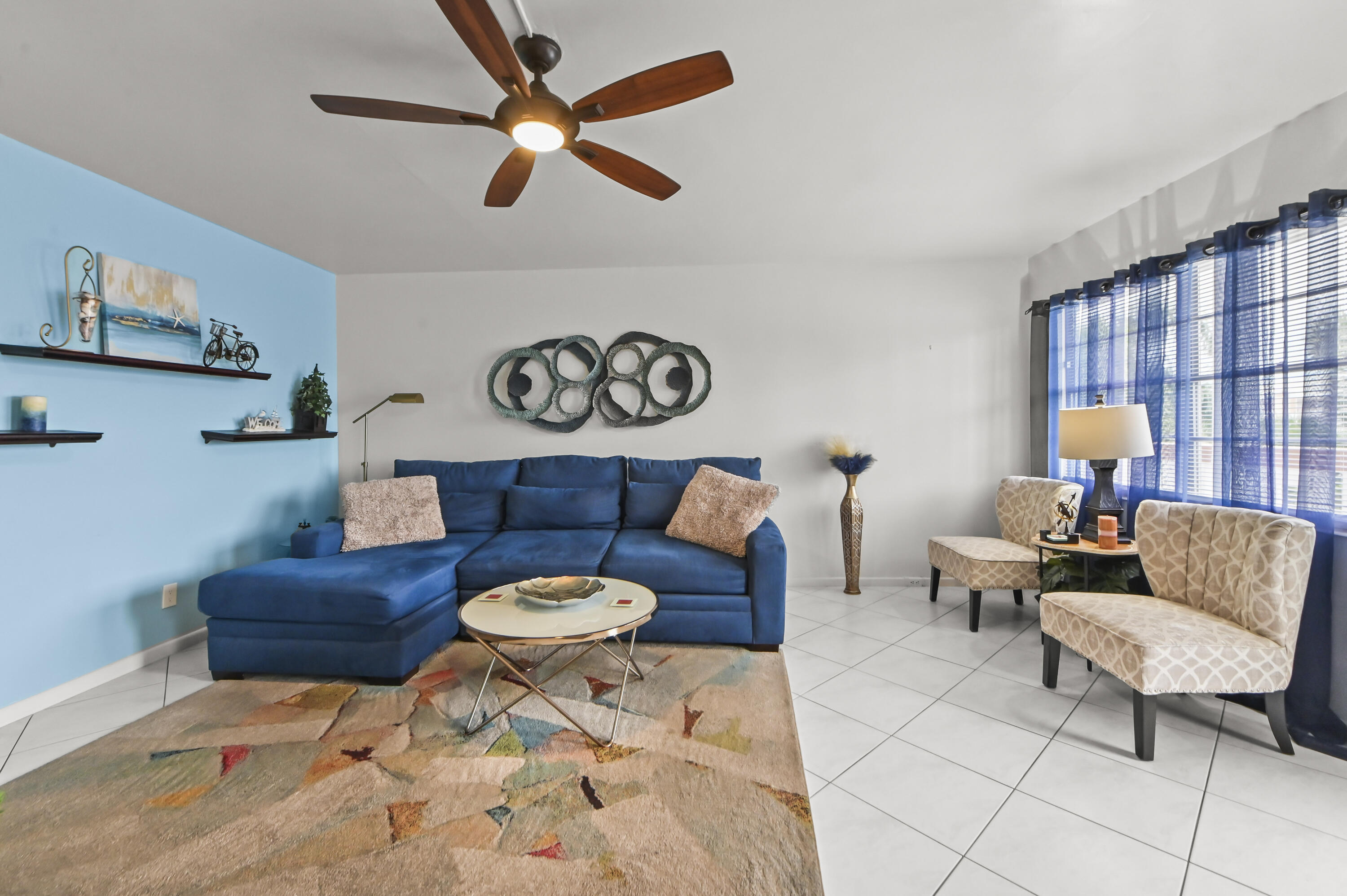 3026 Cornwall B Property Photo 5