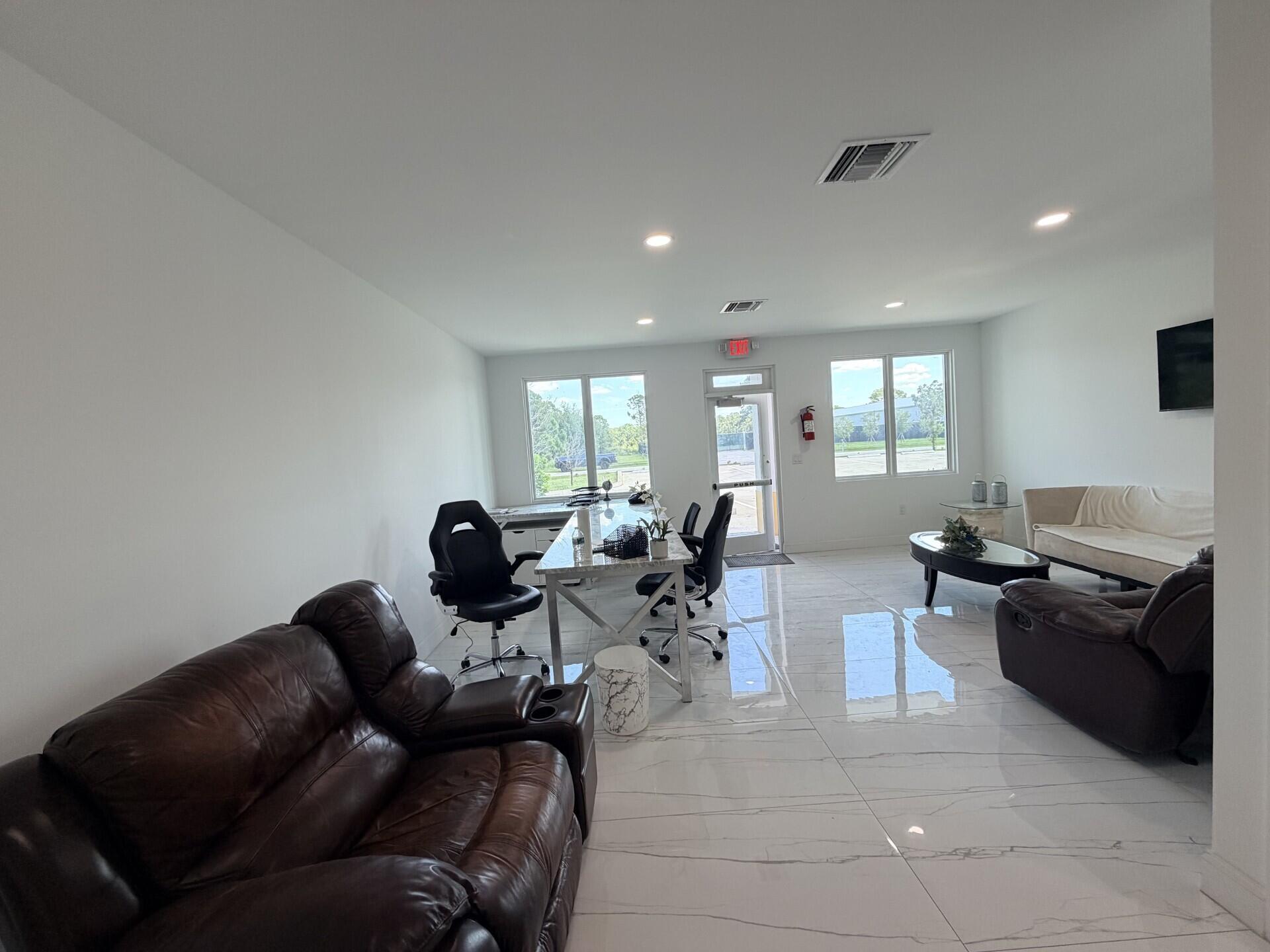 2134 And 2174 Nw Commerce Lakes Drive Nw Property Photo 3