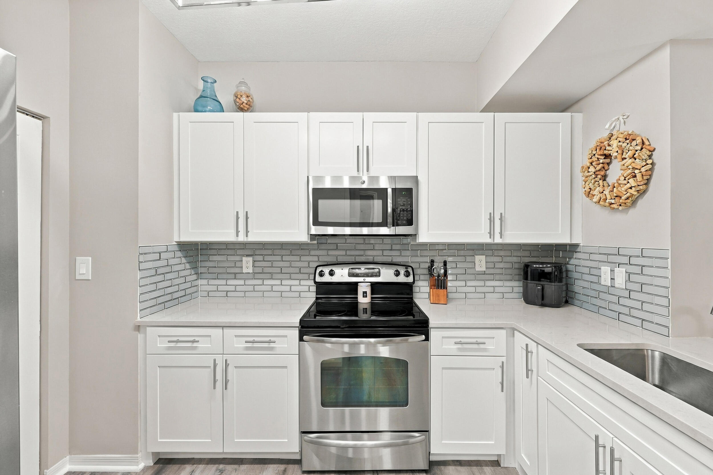 4905 Midtown Lane 2112 Property Photo 2
