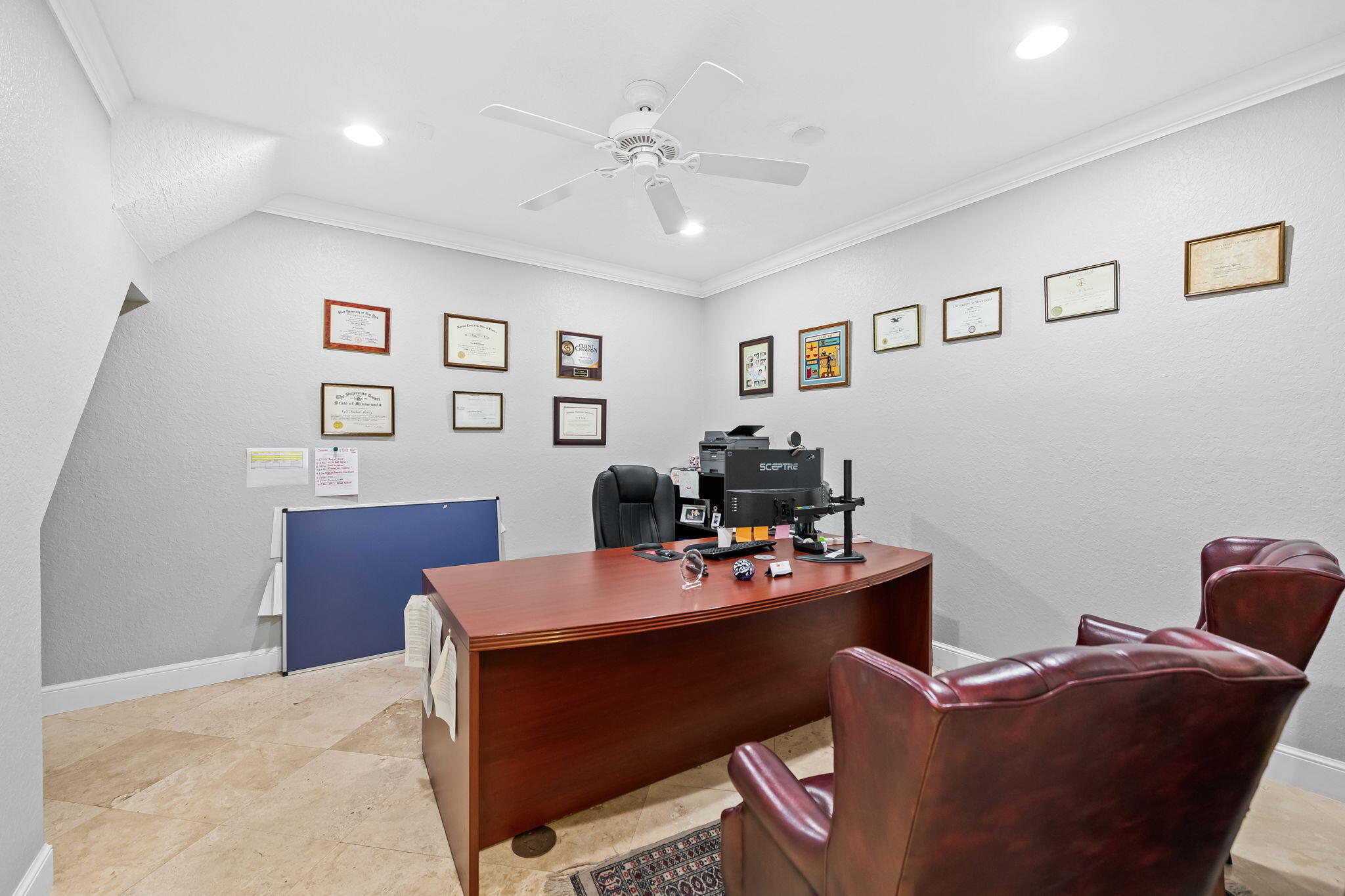 2211 Davie Blvd Property Photo 12