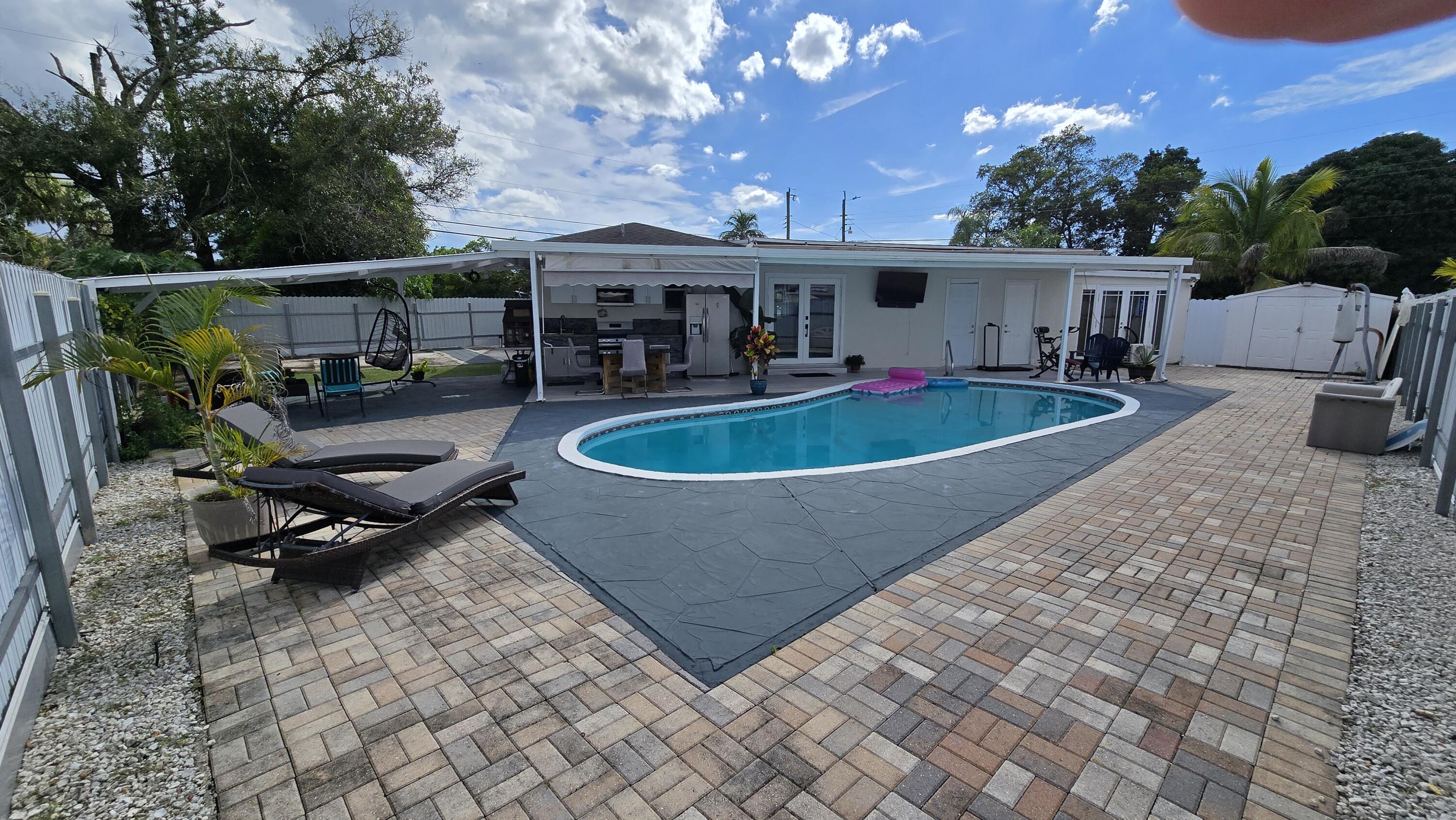 268 Holly Drive Property Photo 1