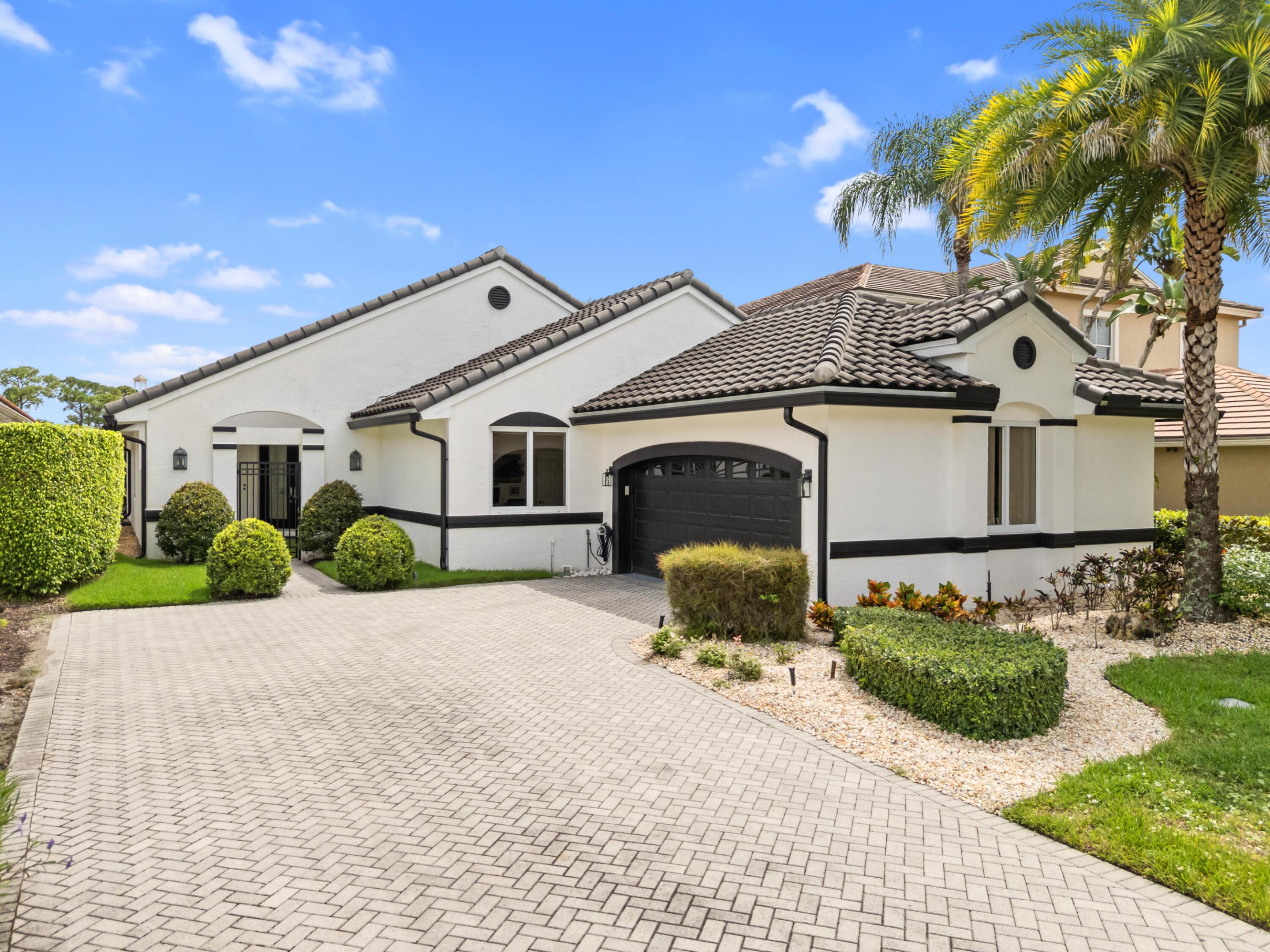 8268 Bob O Link Property Photo 1