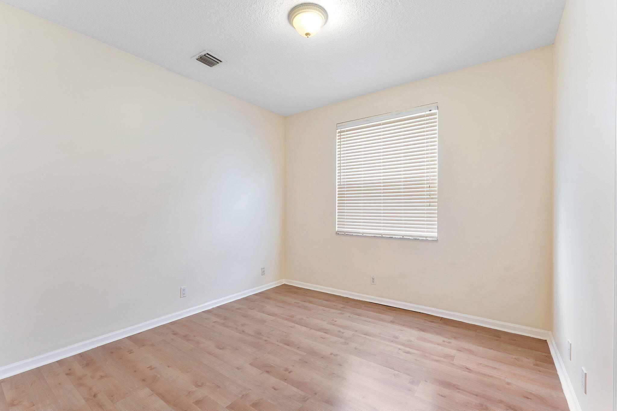 6929 Finamore Circle Property Photo 16