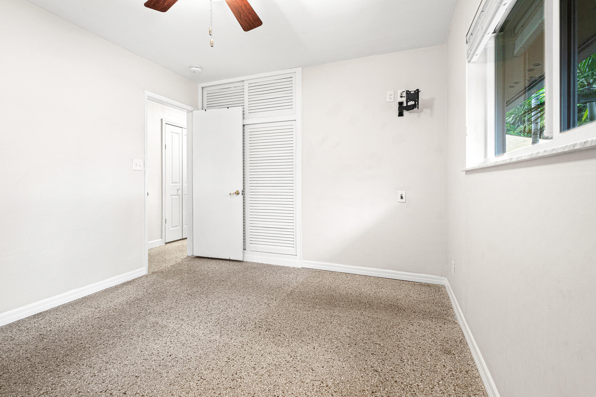 3697 Ne 16th Avenue Property Photo 43