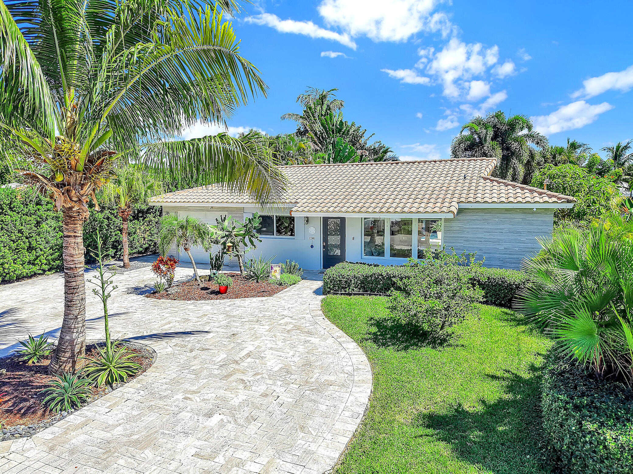1246 Sw 5th Avenue Property Photo 6