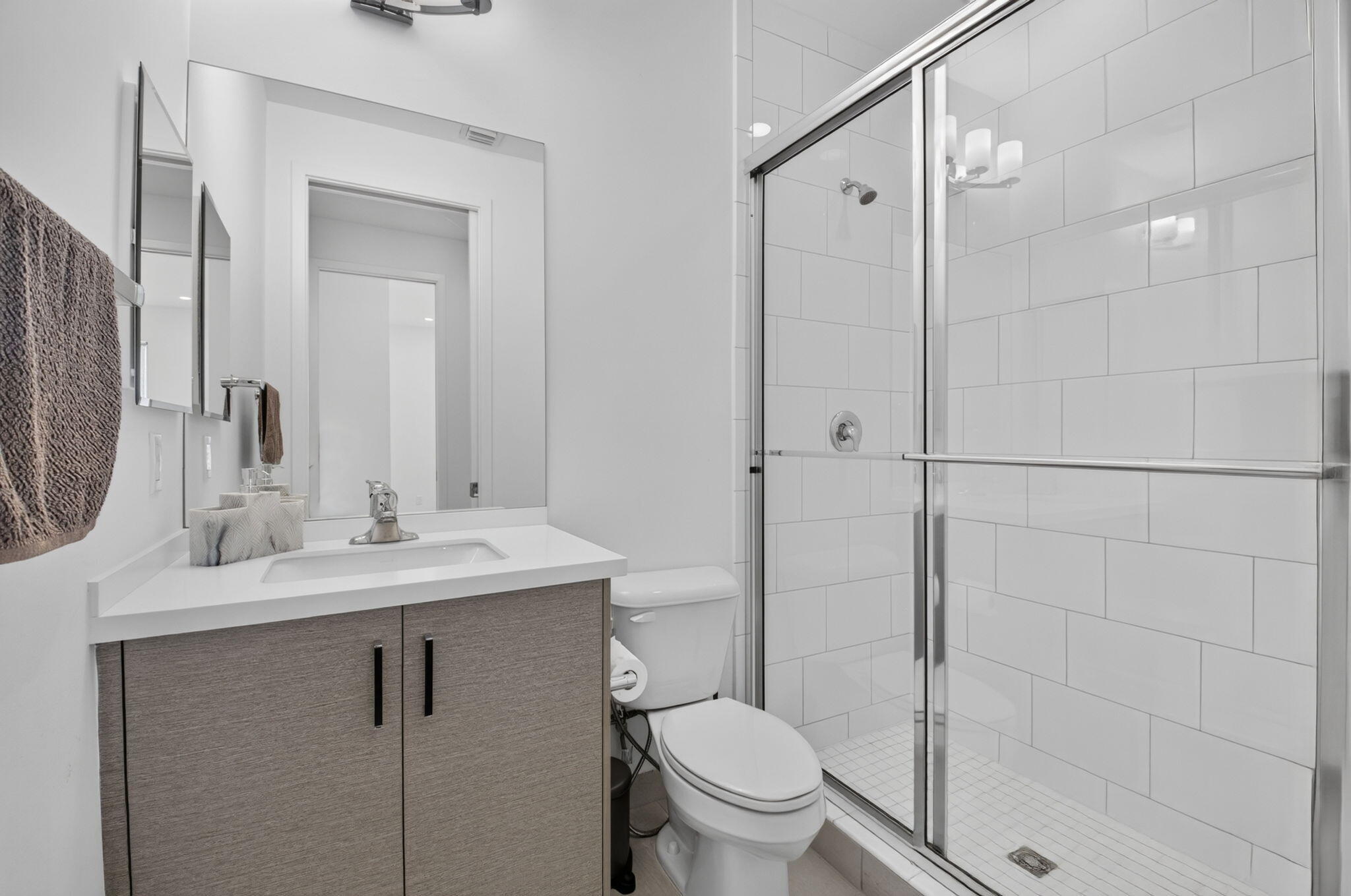 8074 Laurel Falls Drive Property Photo 16