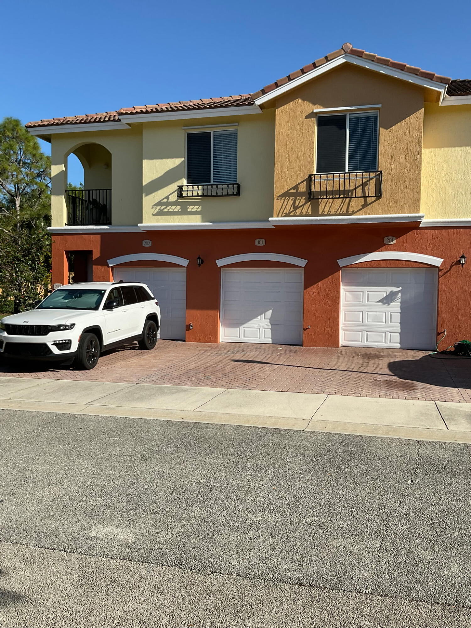 58 Se Palermo Court 101 Property Photo 1