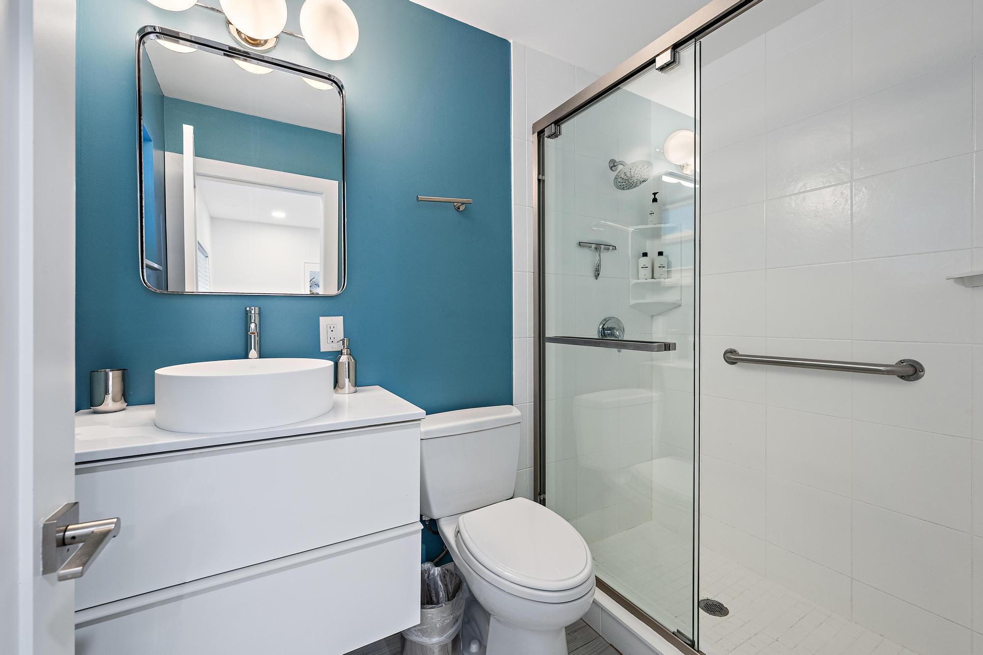 570 N Dover Road Property Photo 11
