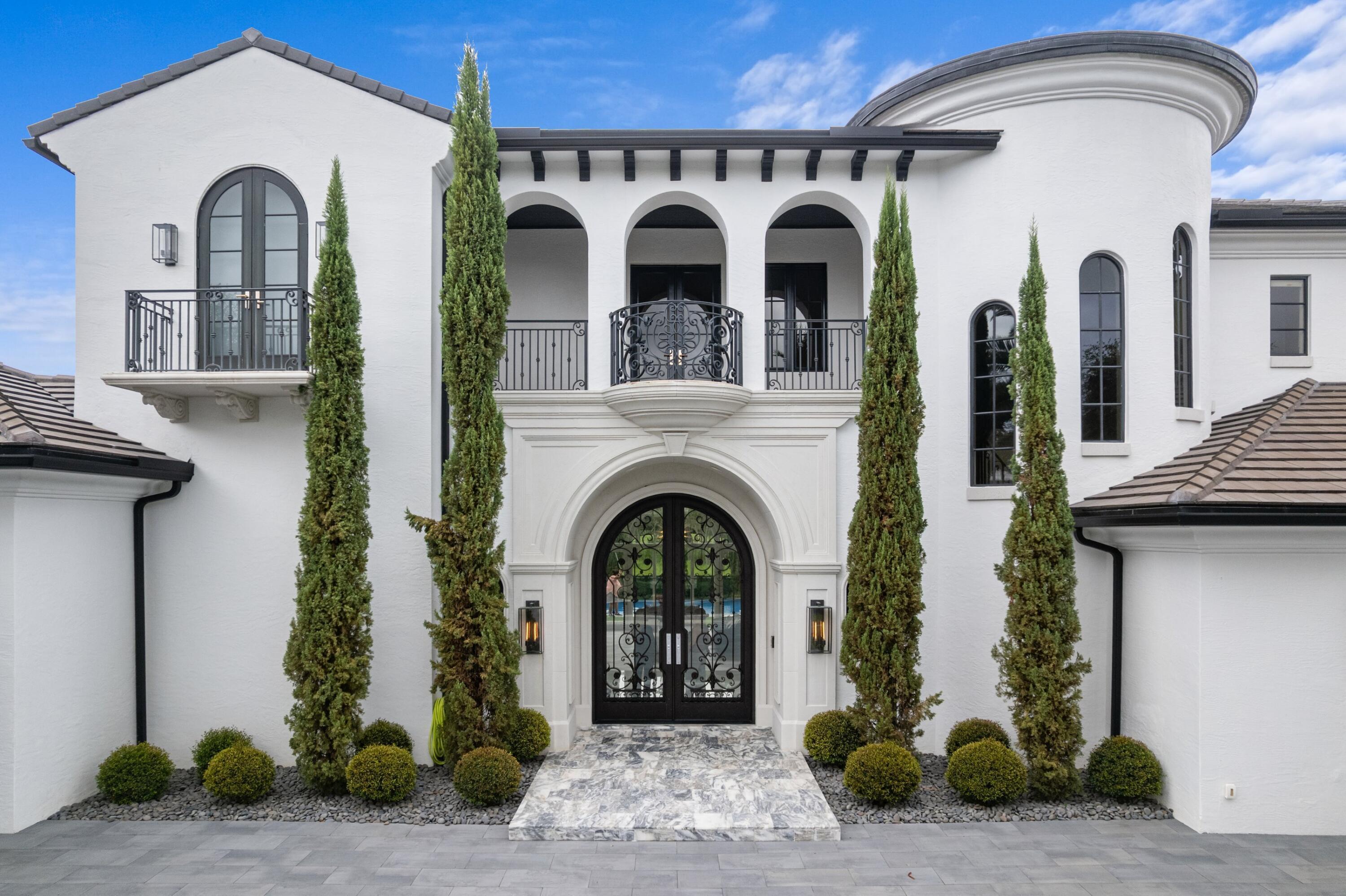111 Via Palacio Property Photo 1