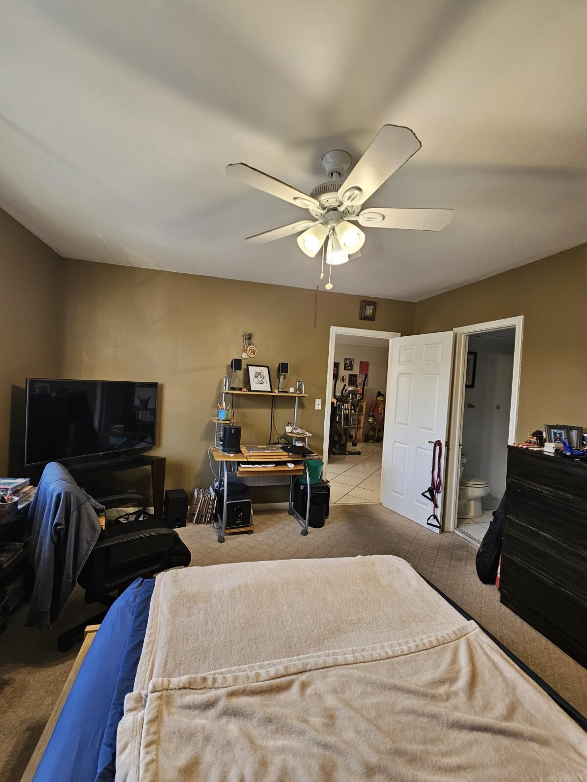 119 Ne 19th Court 211g Property Photo 11